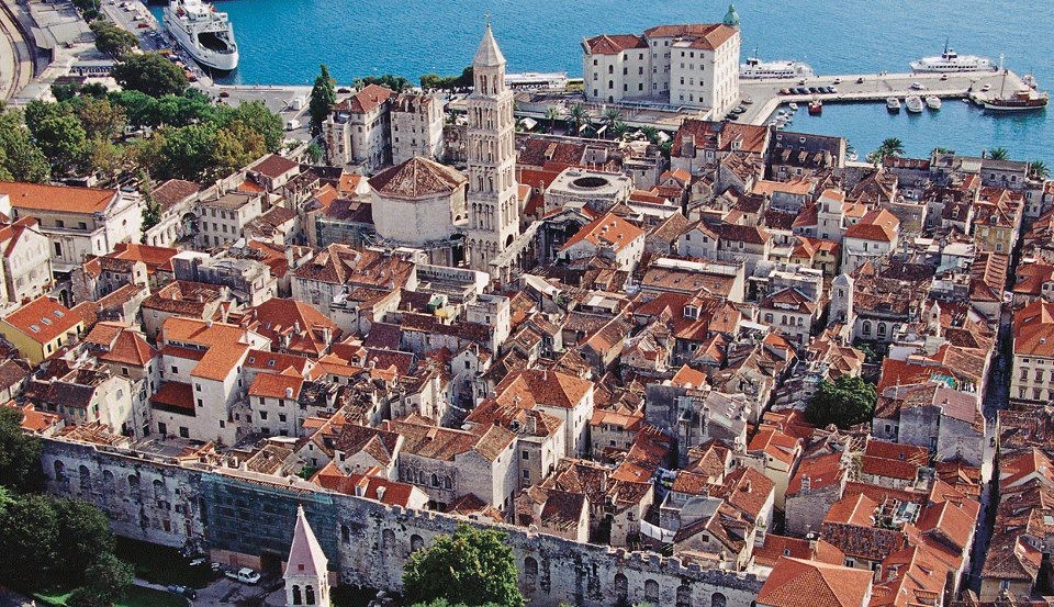 Split vs Dubrovnik comparison — Croatia's two UNESCO old towns and which is better to visit in 2026