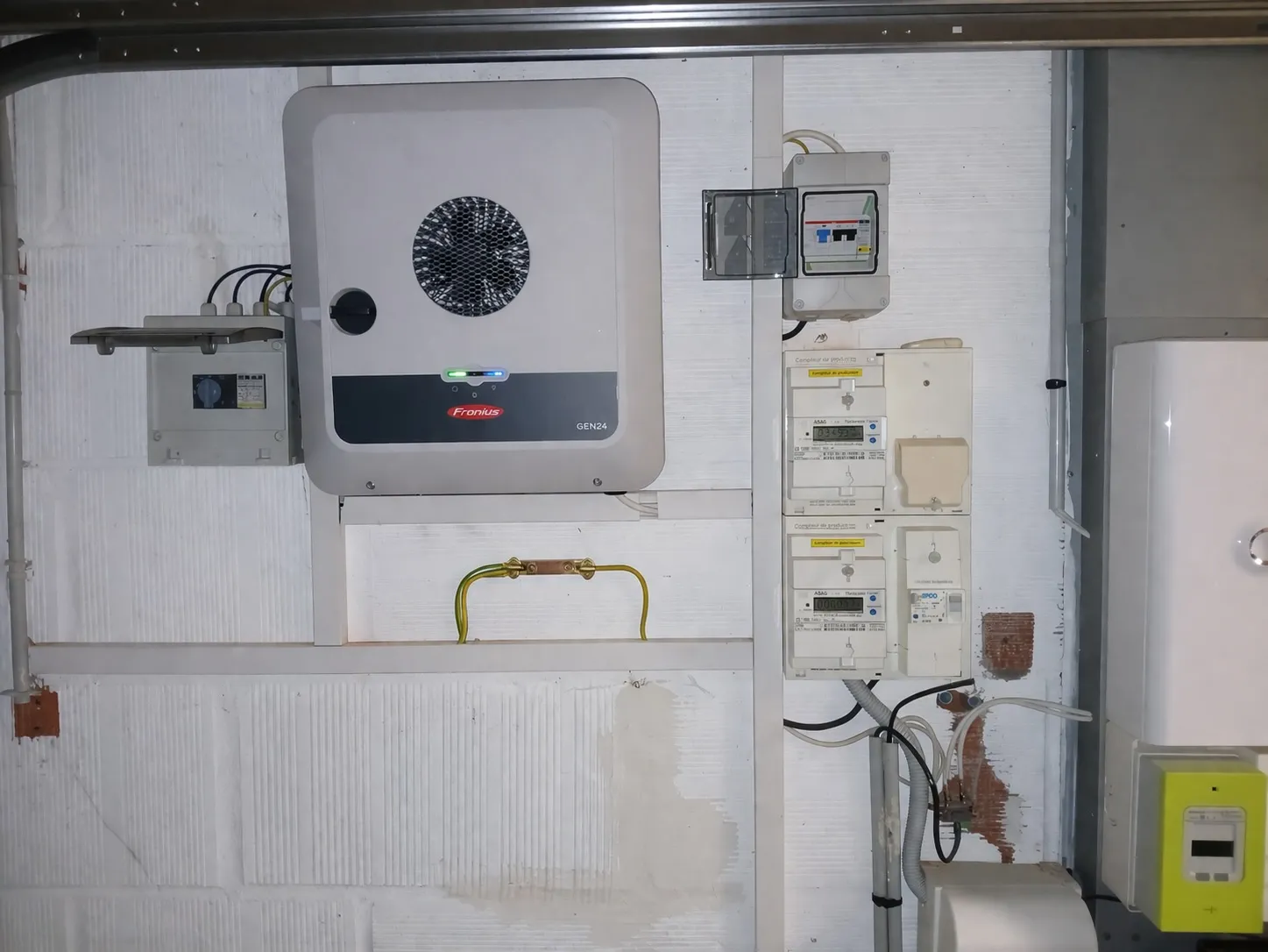 Nouvel onduleur Fronius Primo GEN24 3.0 posé et raccordé, à Villejust (91140)