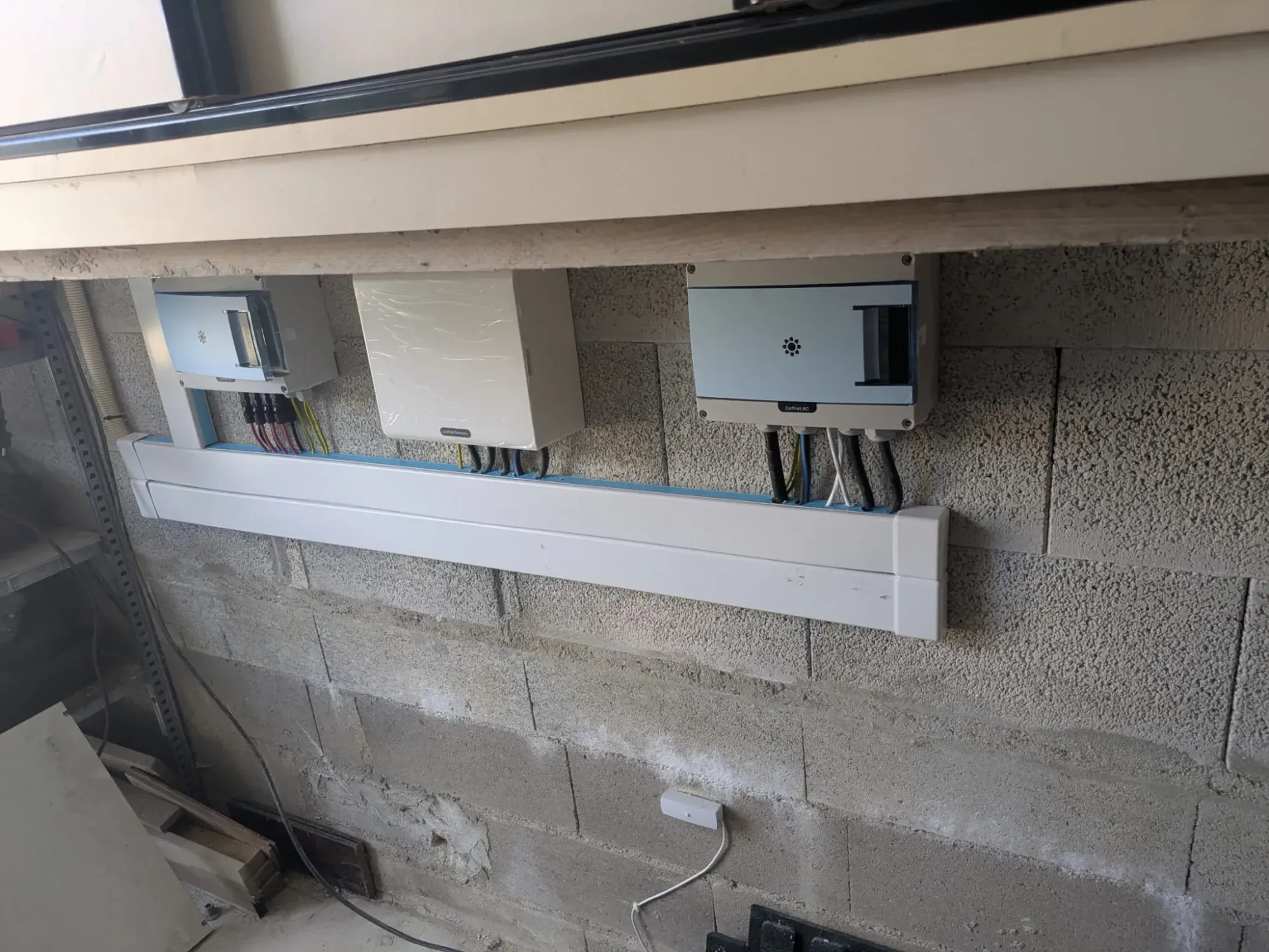 Coffrets de protection et coffret de secours des circuits prioritaires, à Dourdan (91)