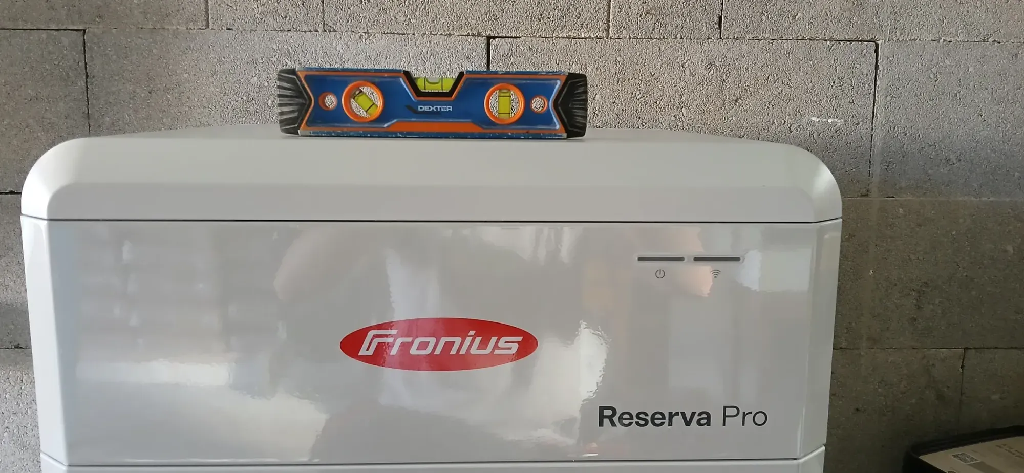 Pose de la batterie Fronius Reserva Pro, ajoutée fin septembre 2026, à Guyancourt (78)