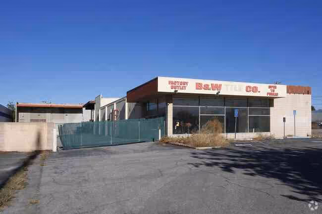 Warehouse at 3325 Russell St, Riverside, CA