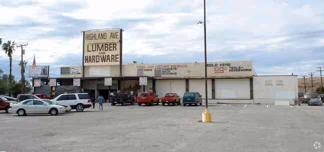 Retail building at 1680 W Highland Ave, San Bernardino, CA