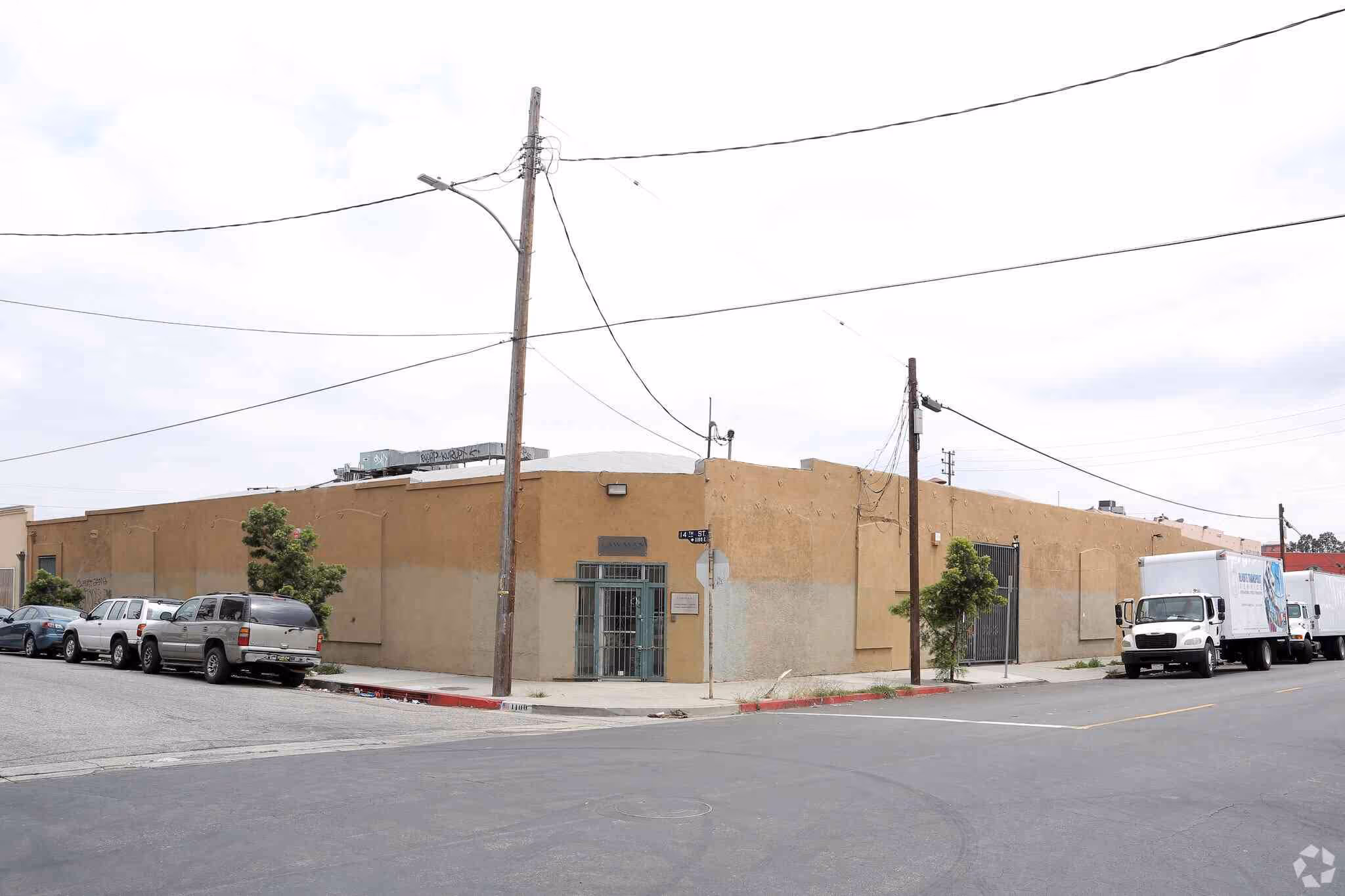 Industrial building at 1100 E 14th St, Los Angeles, CA