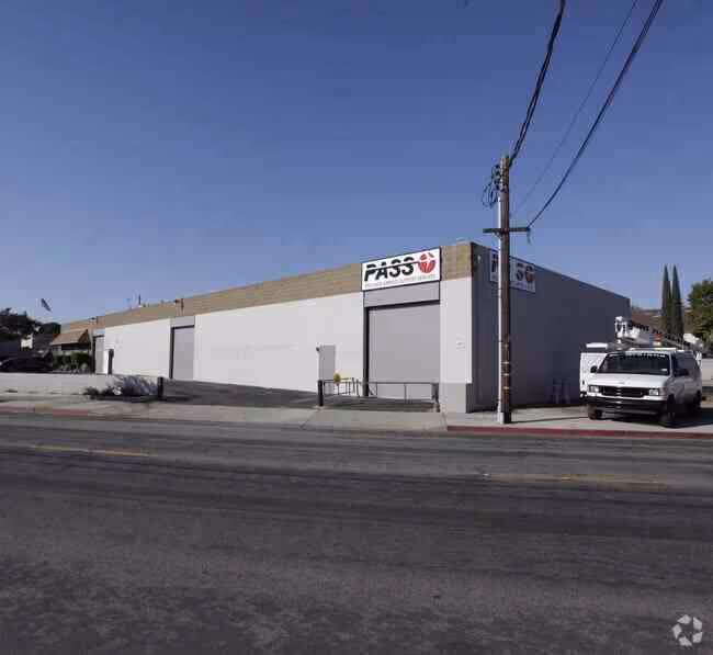 Warehouse at 10555 Stanford Ave, Garden Grove, CA