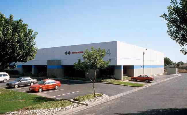 Warehouse at 6064 S Triangle Dr, Commerce, CA