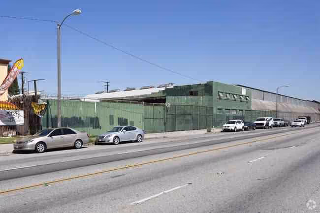 Warehouse at 1517 N Alameda St, Compton, CA