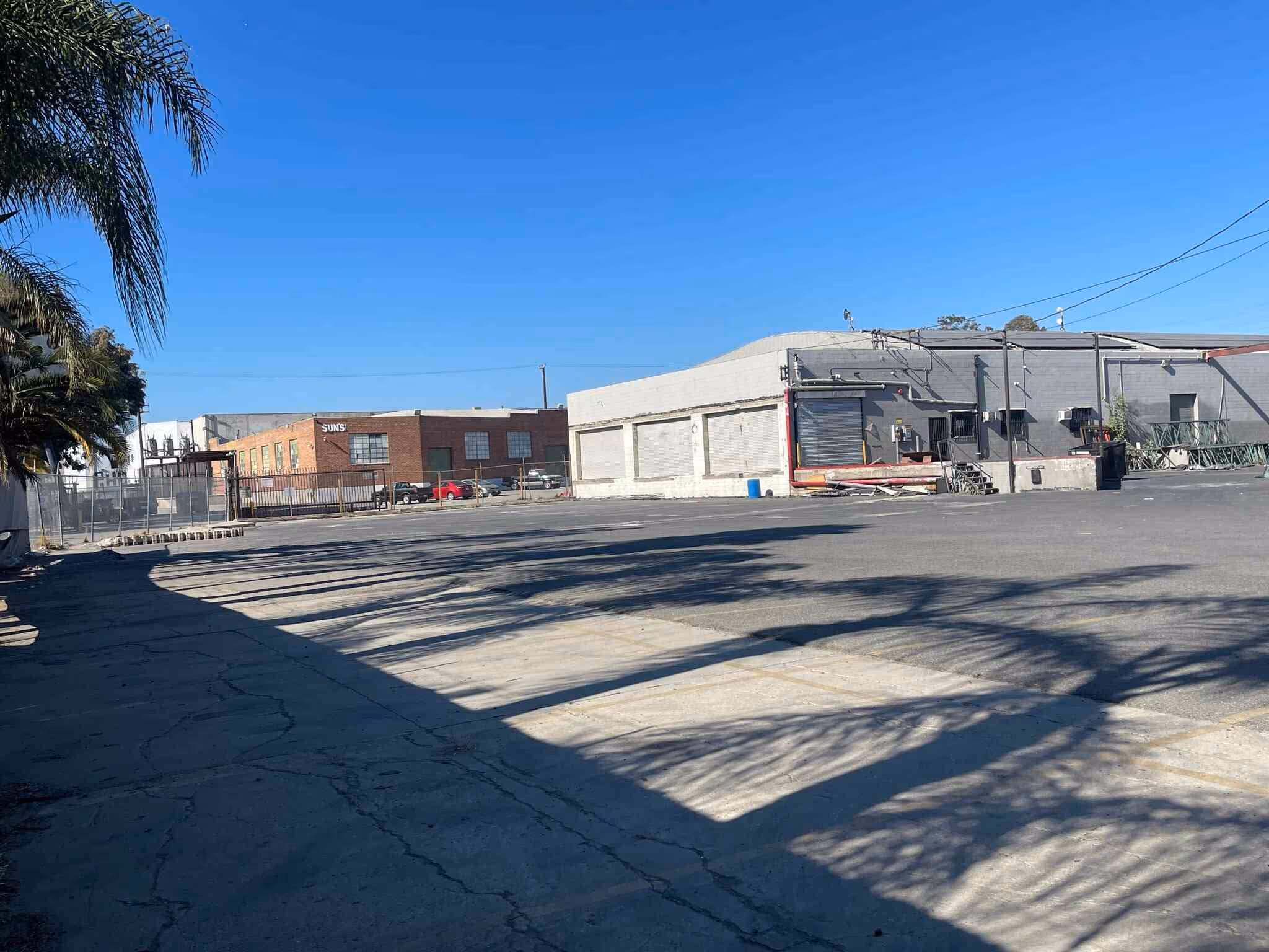 Industrial building at 2145-2181 E 25th St, Los Angeles, CA