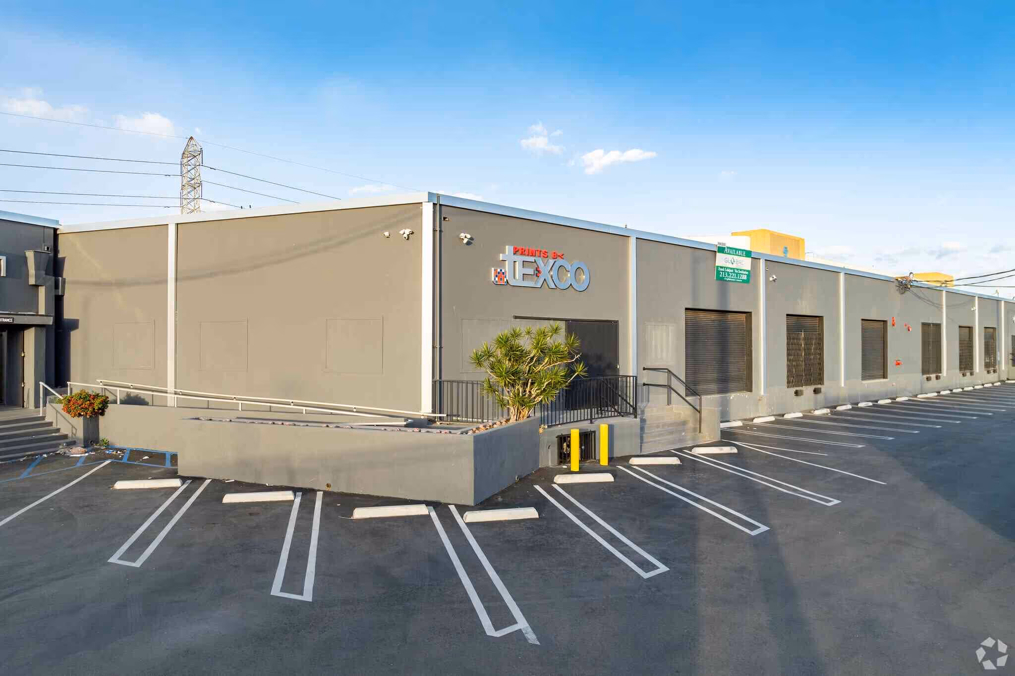 Industrial building at 3161 E Washington Blvd, Los Angeles, CA