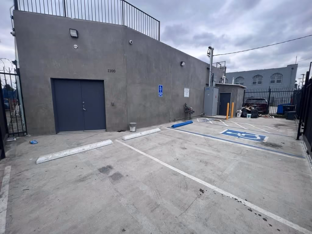 1100 E 14th Pl — Los Angeles, CA