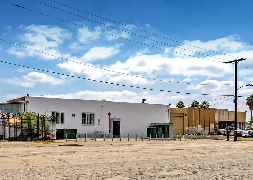 11010-11020 Santa Fe Ave — Lynwood, CA