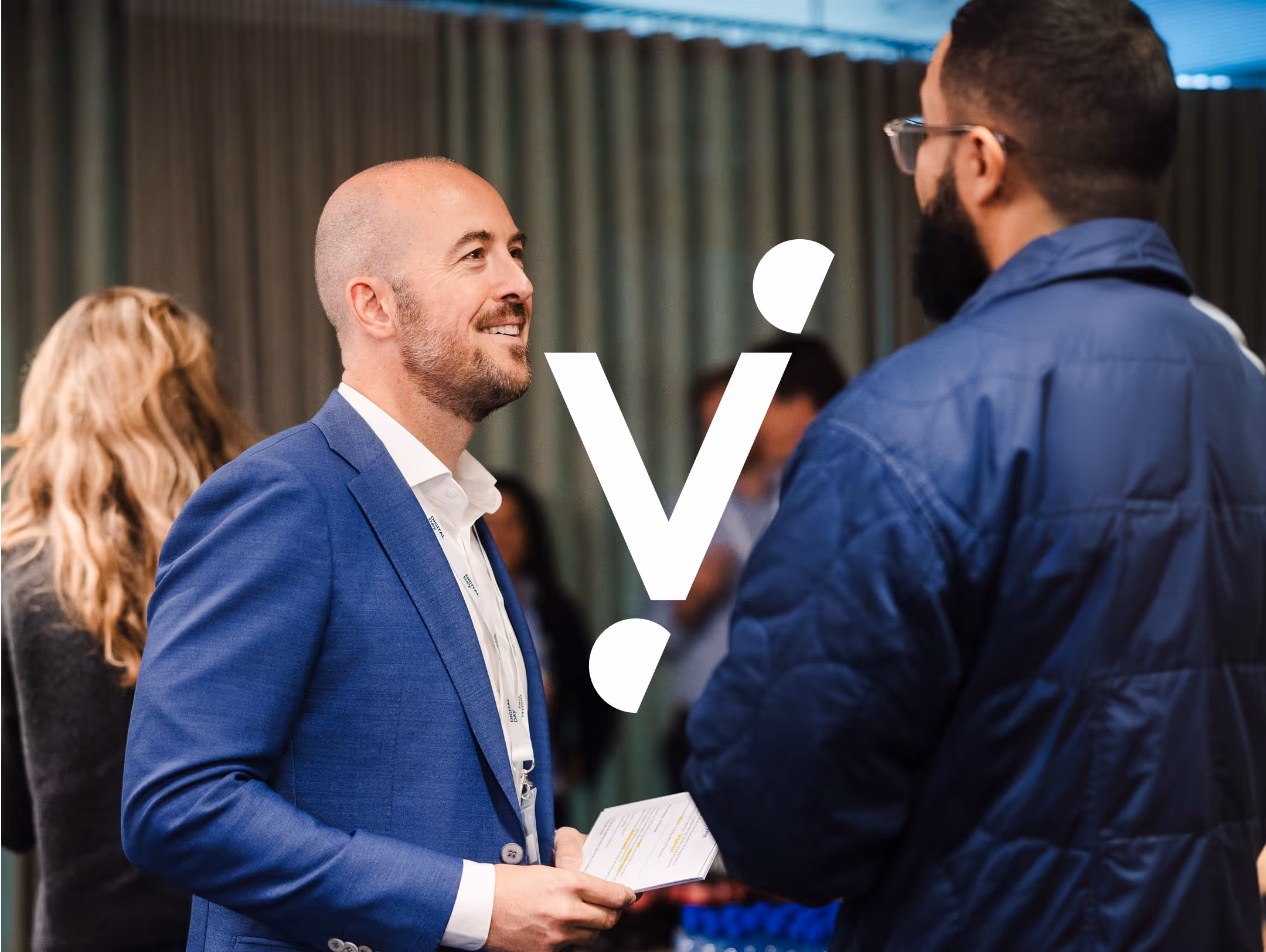 Échange entre professionnels lors d'un événement Virtuology – Ecosystème duquel fait partie Neovoxia.