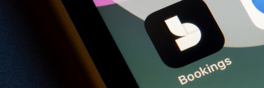 Microsoft 365 Bookings app icon displayed on a mobile device screen