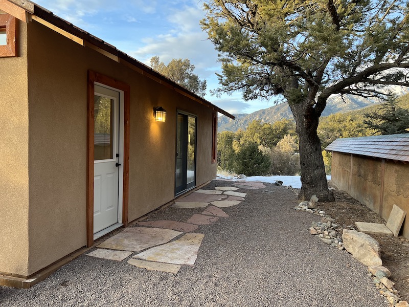 Edge Cabin