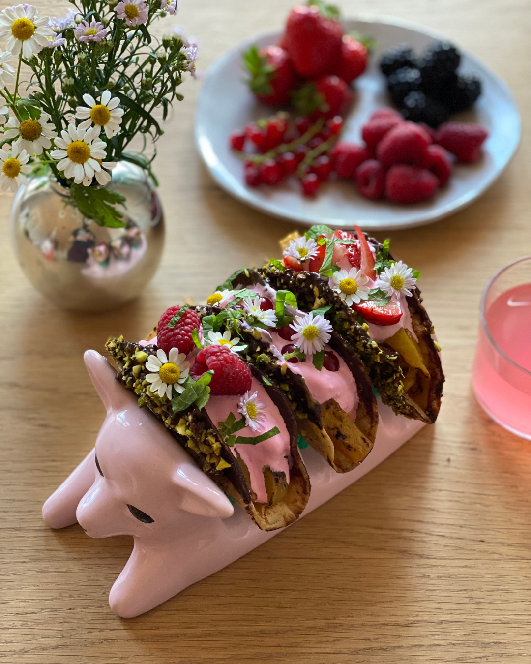 COOKALONG WITH EL TACO TRUCK'S NIKOLA | Miðsumars Taco