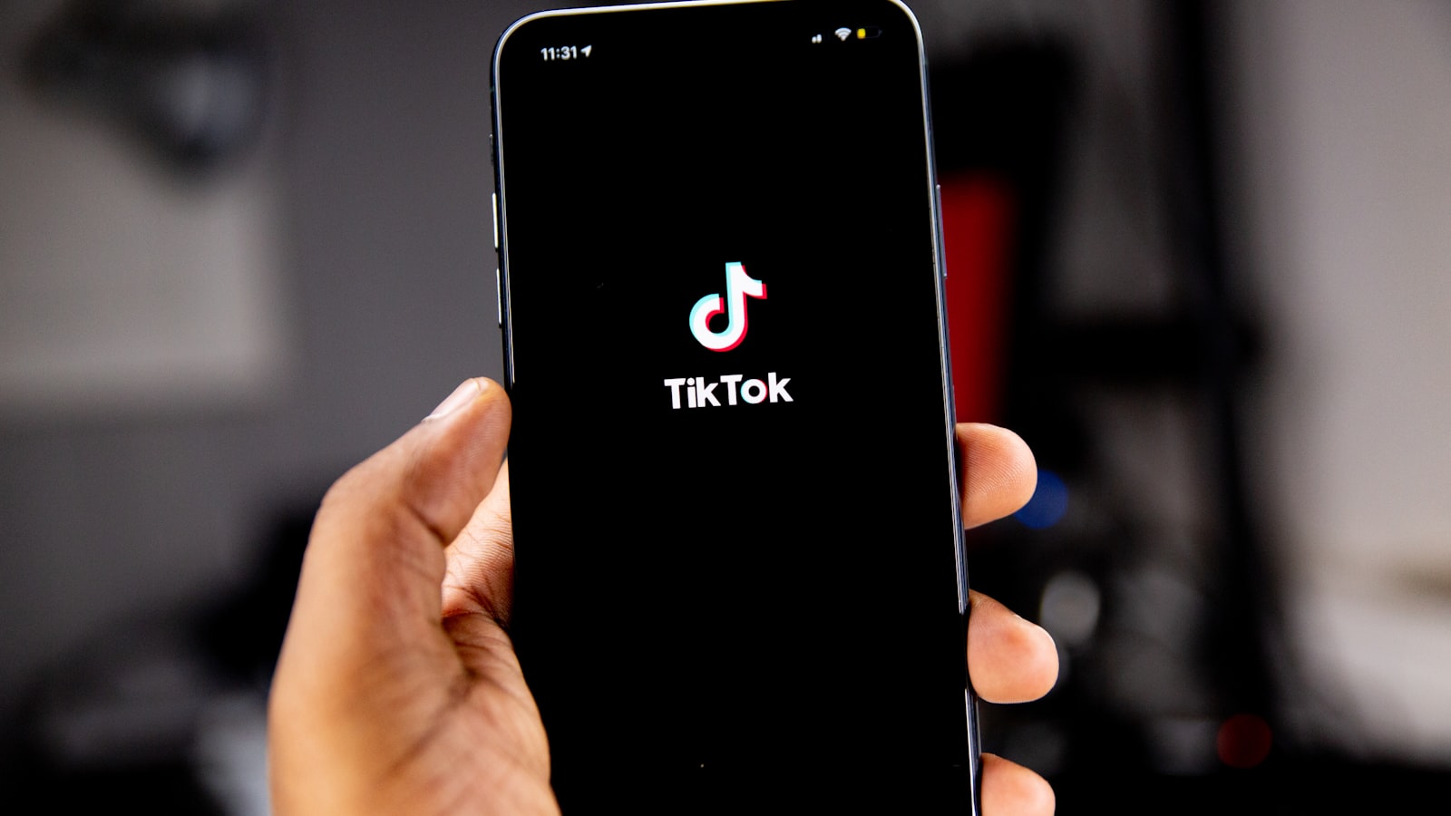 Devenir créateur TikTok en France : guide 2026