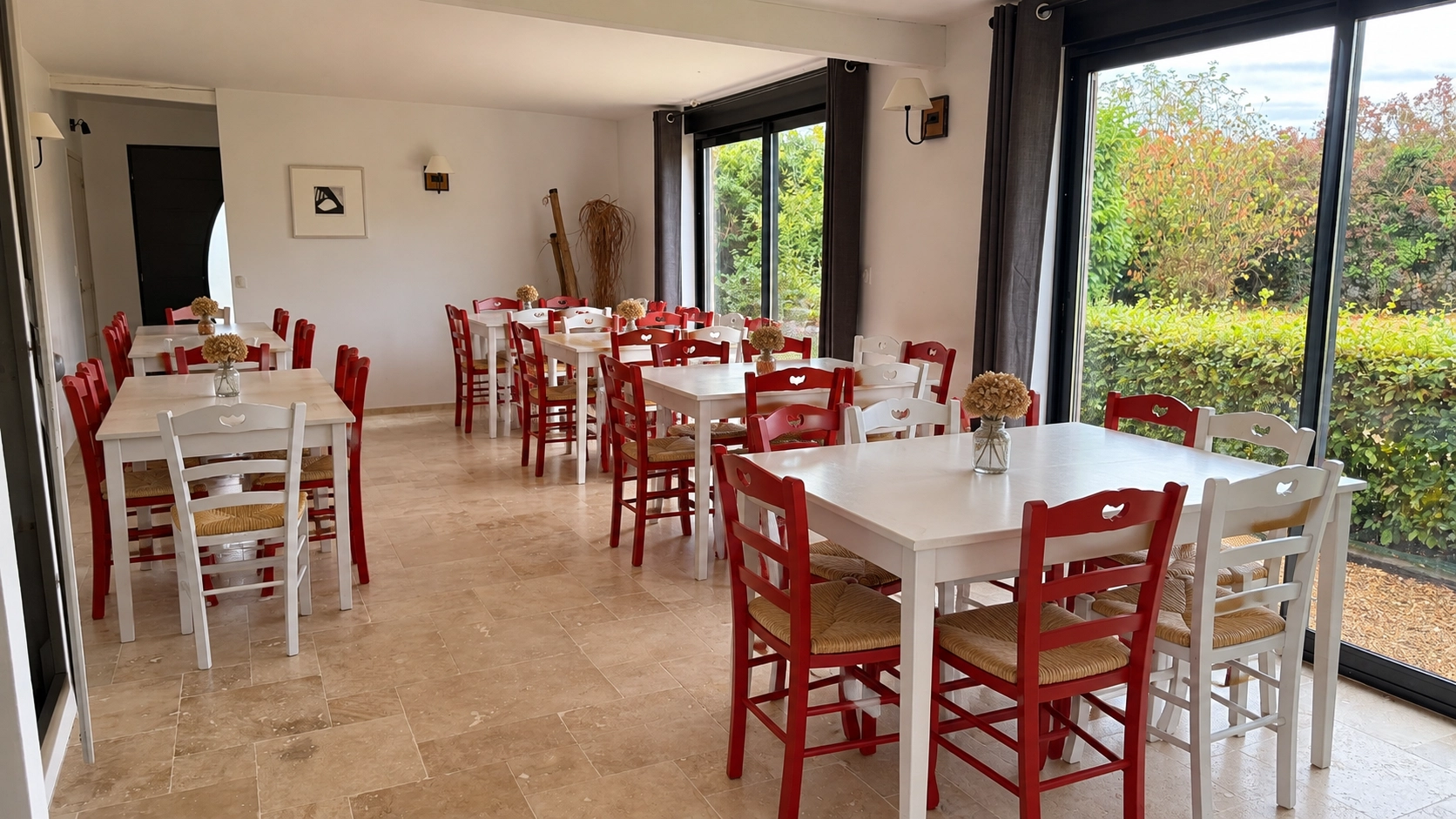 Breakfast room at the Domaine de la Huguenoterie.