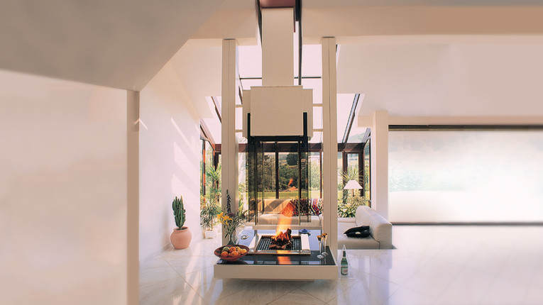 glass-fireplace-feature