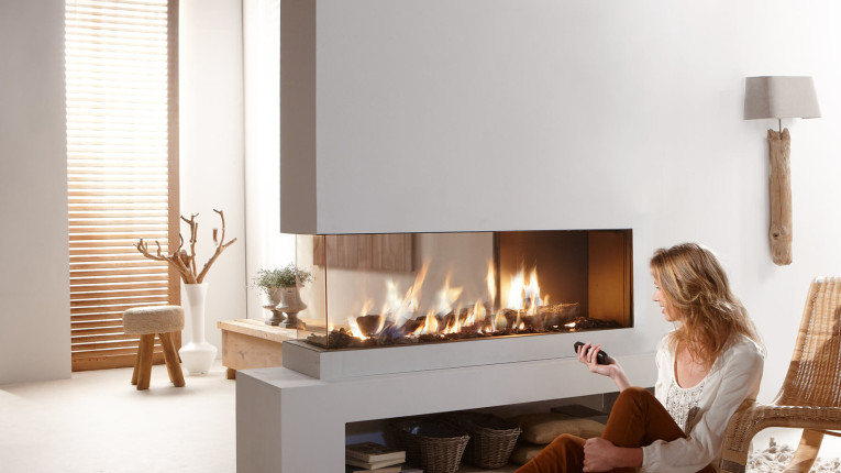 Advantages of Choosing Corner Fireplaces
