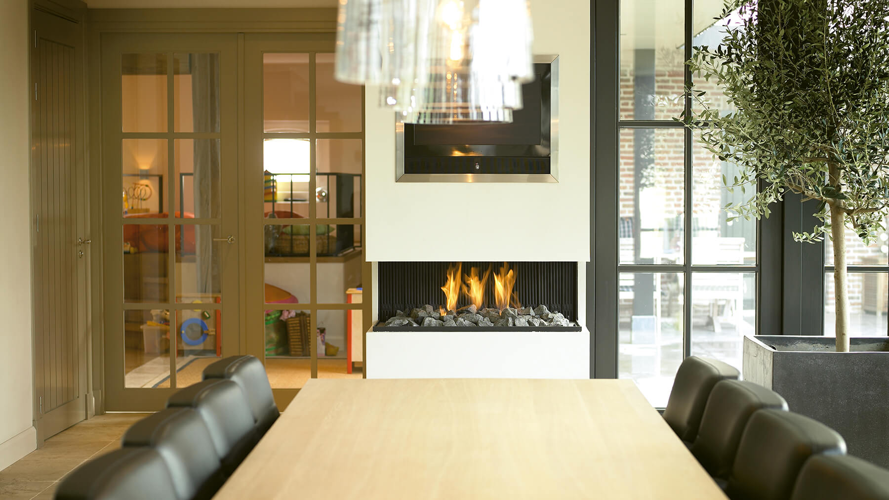 Luxury Fireplaces To Complete Your Home Scheme