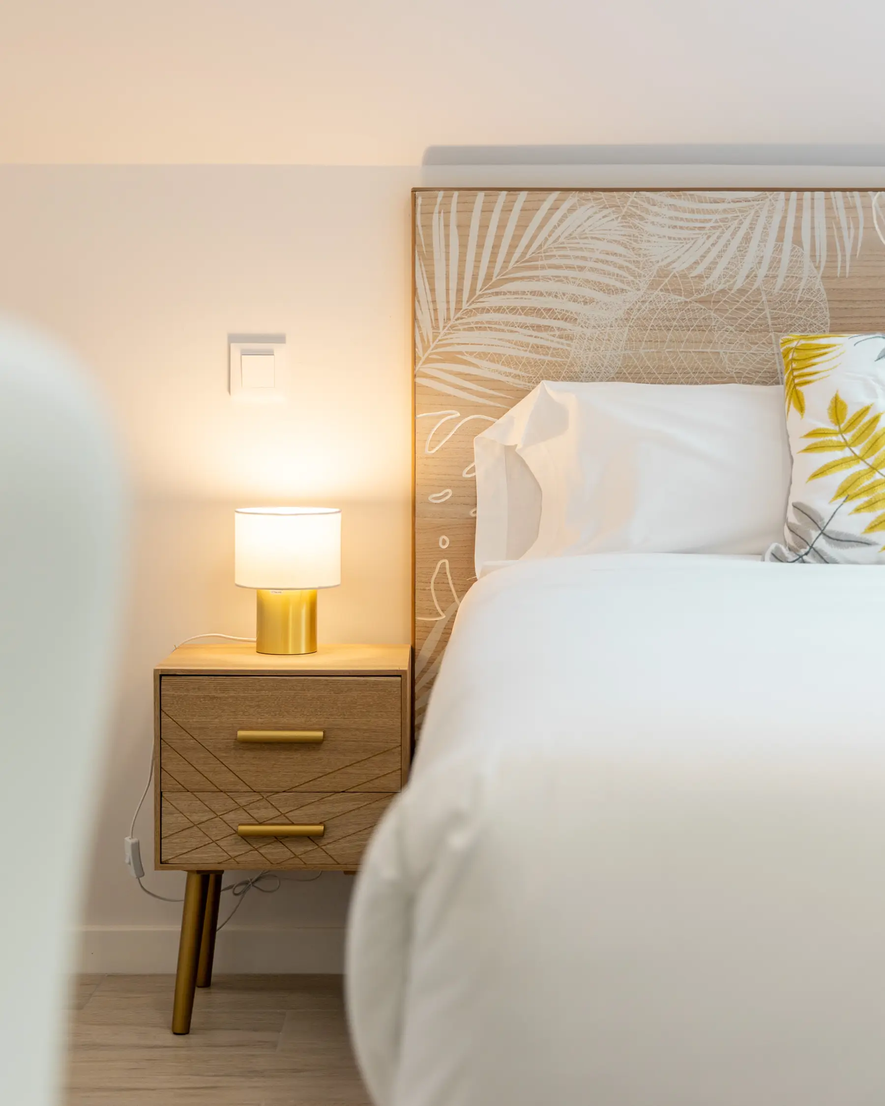 Detalle de la mesita de noche — Estudio, InsideHome Ciudad de Valladolid, Valladolid