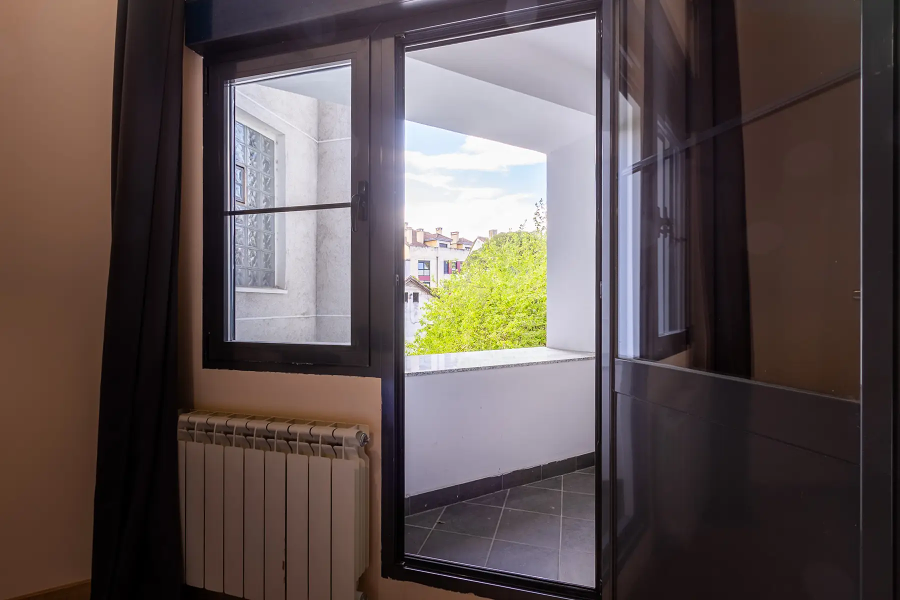 Salida a la terraza — Apartamento de 2 dormitorios - Estilo B, InsideHome Ciudad de Avilés, Avilés