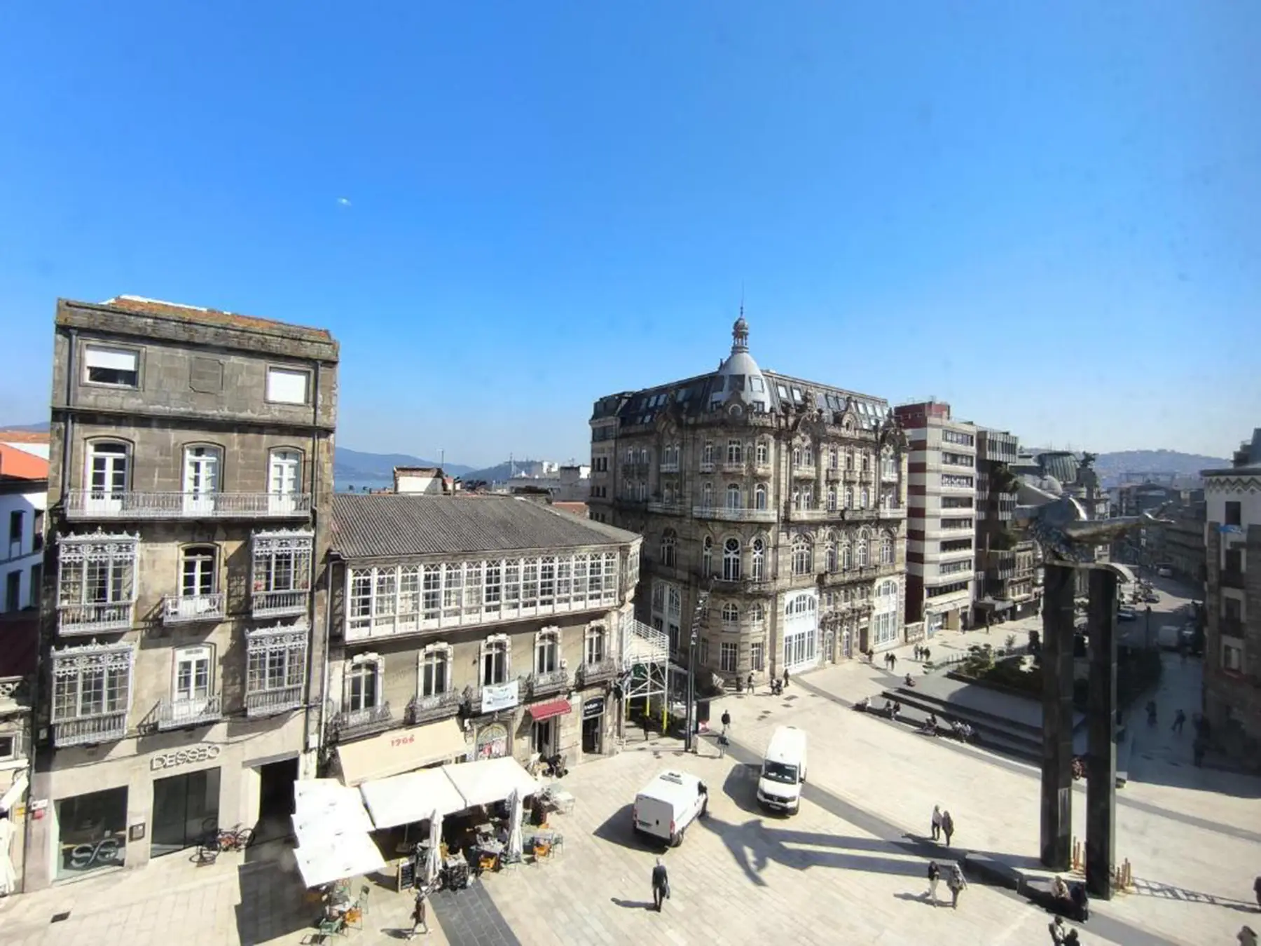 Vistas de la plaza — InsideHome Porta do Sol, apartamentos turísticos en Vigo