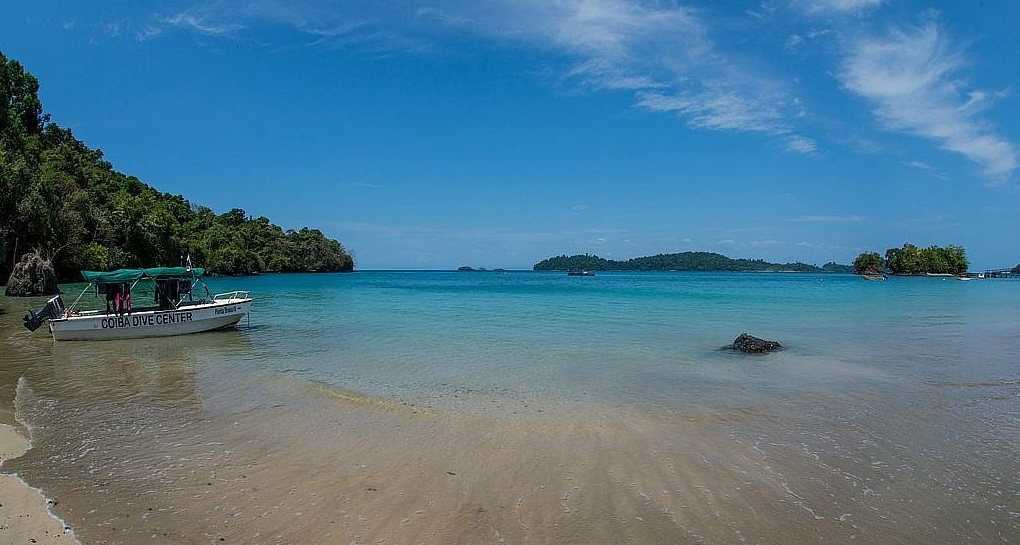 image of an exotic destination landscape (for a travel tech)