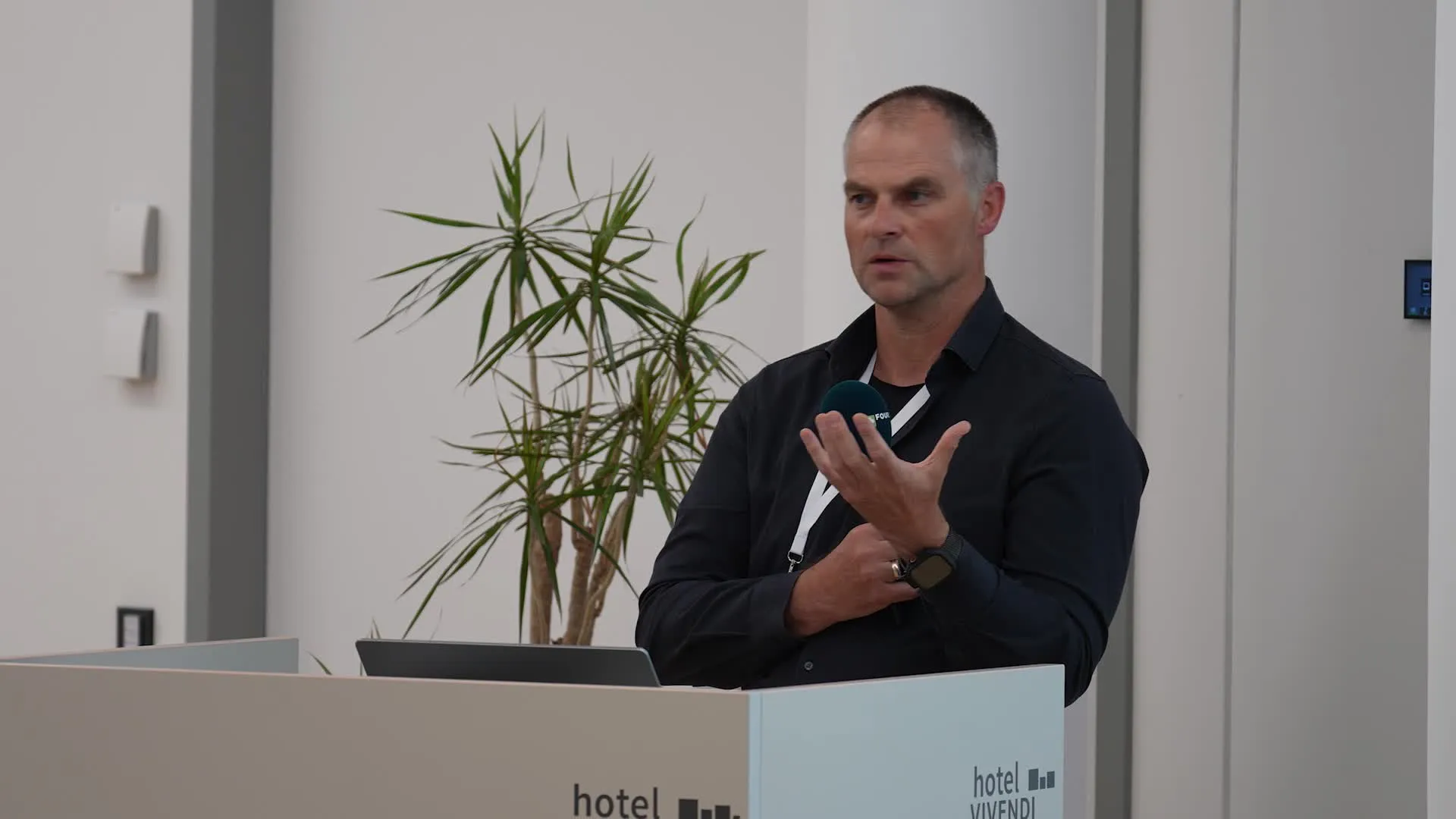 Trailer-Standbild Matthias Giesel — Circle of Experts 2026