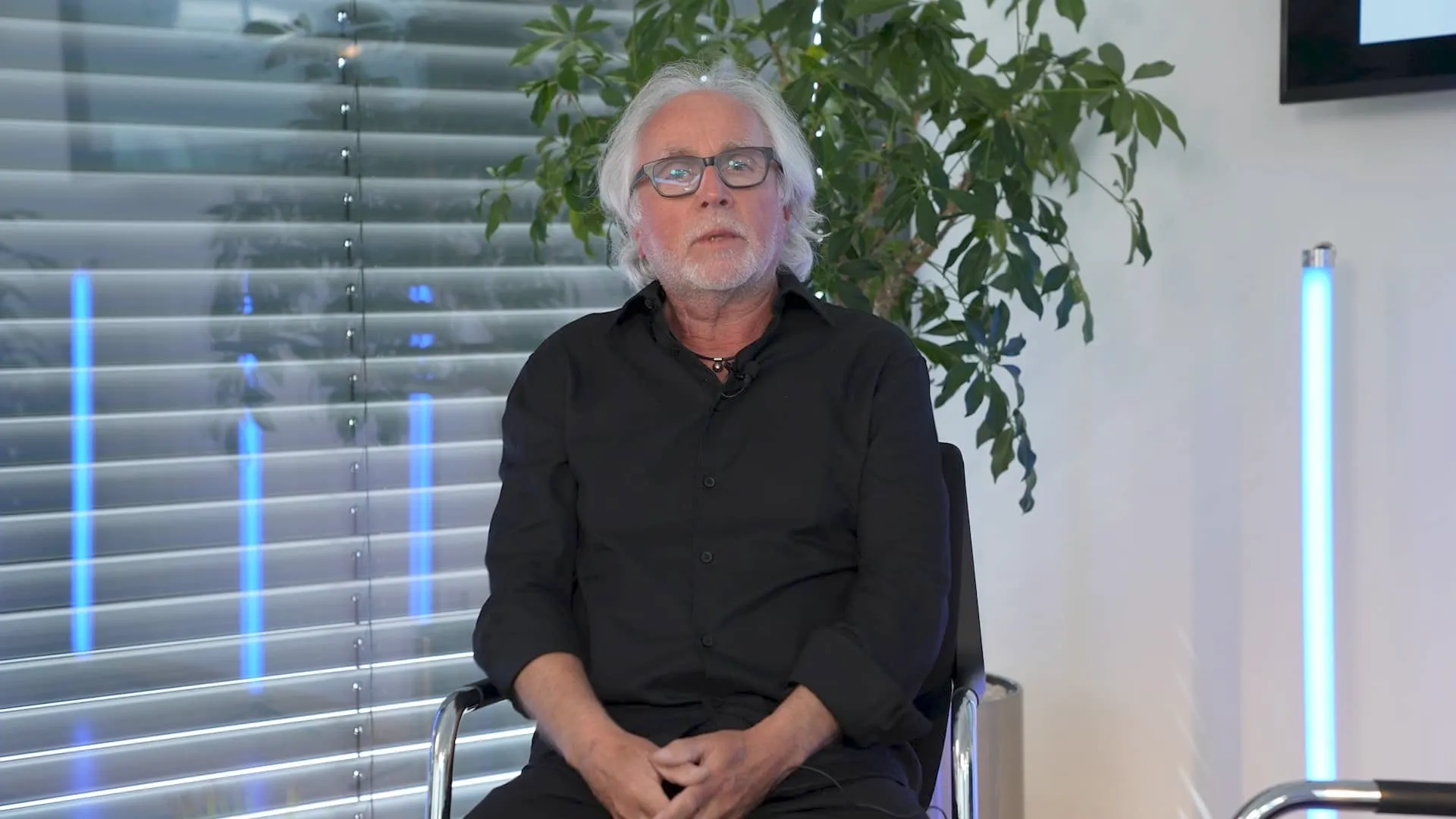 Vorstellungsvideo-Standbild von Dr. med. Dipl.-Chem. Konrad F. Cimander