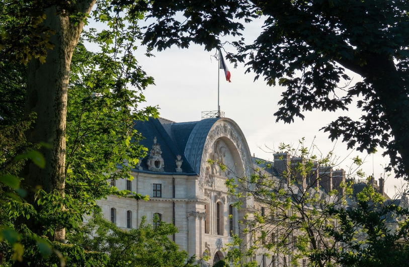 Pacte Dutreil 2026 : Le guide express pour sauver votre transmission