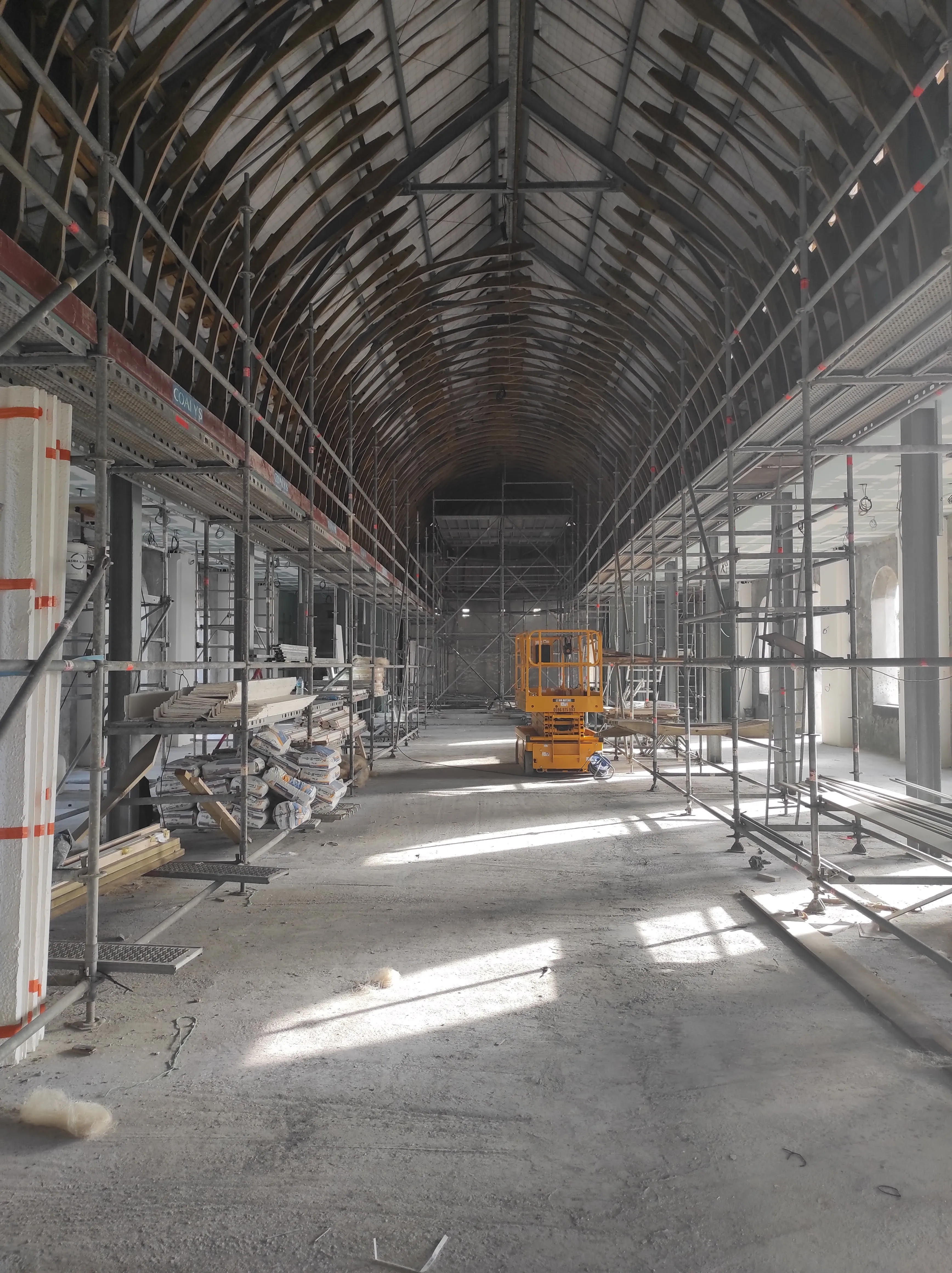 Restauration des décors en staff d'une église en Martinique