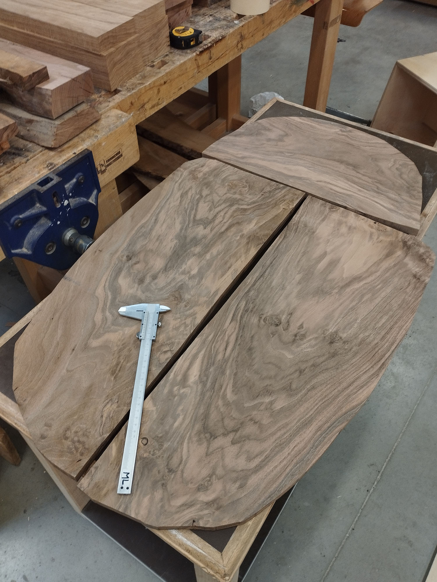 Table Parasite en fabrication en atelier