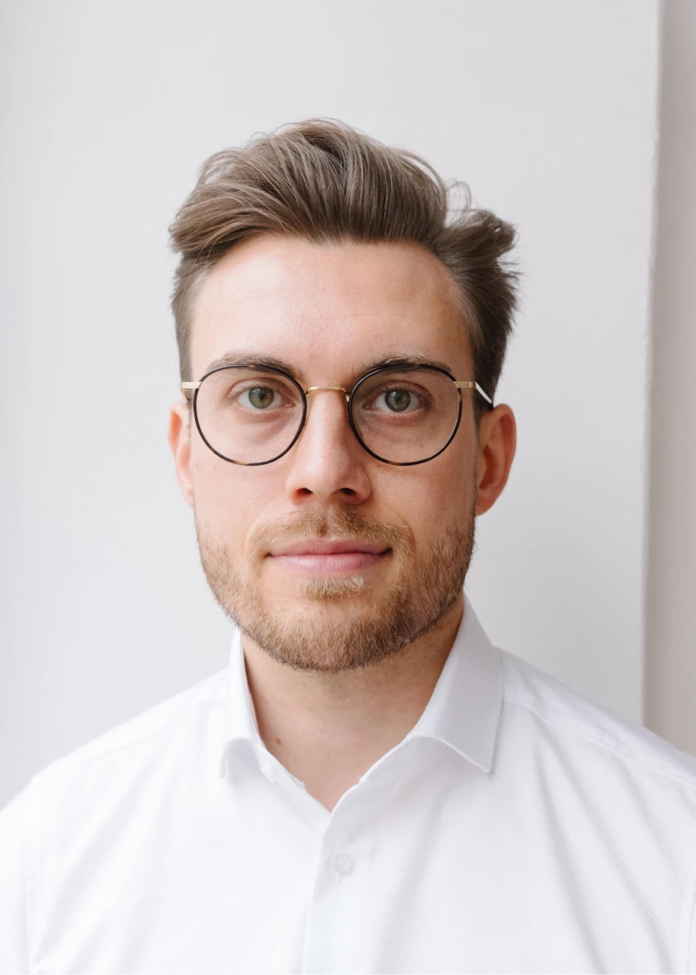 Portrait of Dennis Kleinert