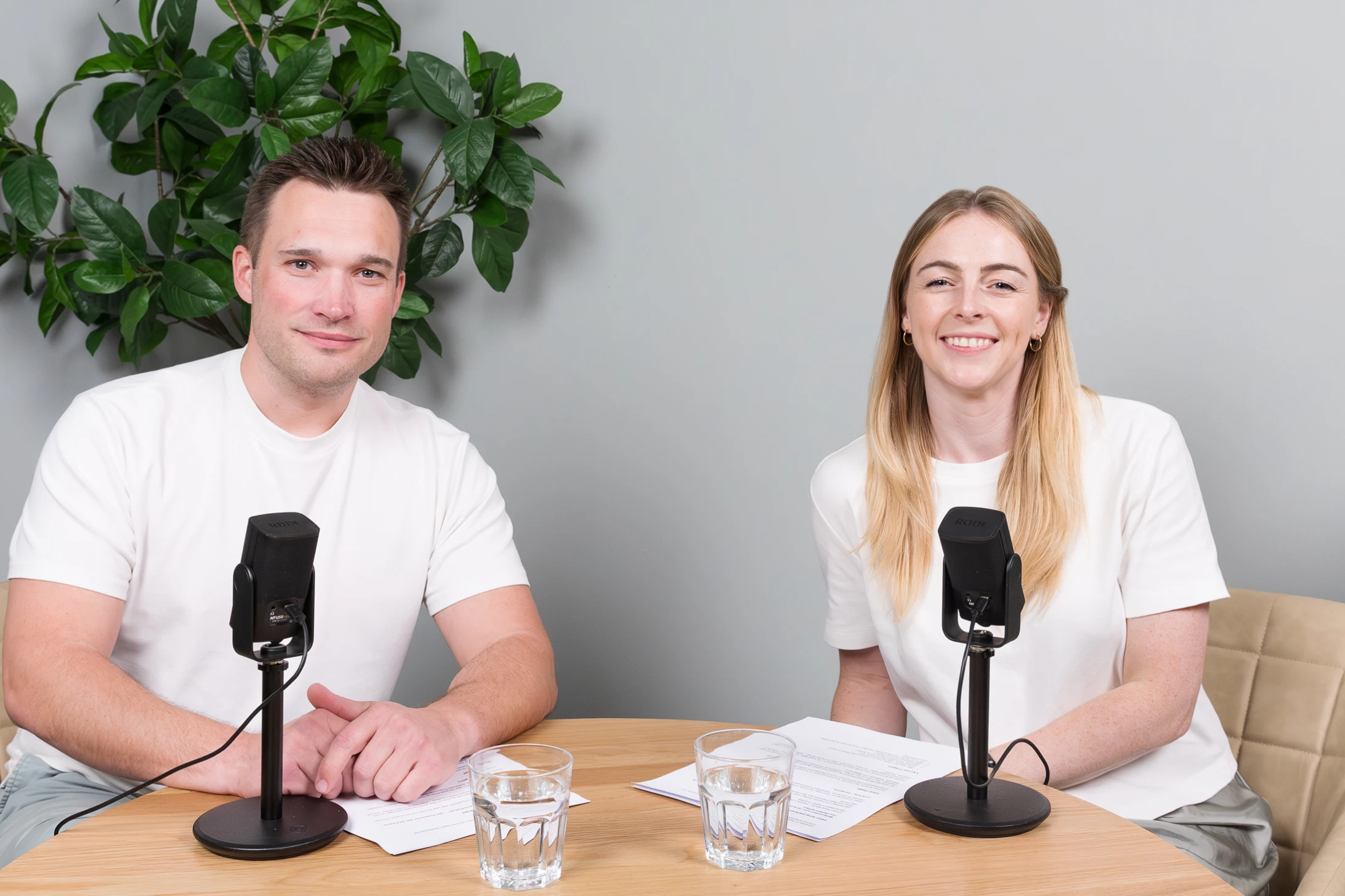 Cover der torq.partners Finance Podcast-Folge „Stop the Handover Hell: Warum Sales-, Marketing- und Finance-Alignment zählt mit Roman Finke“