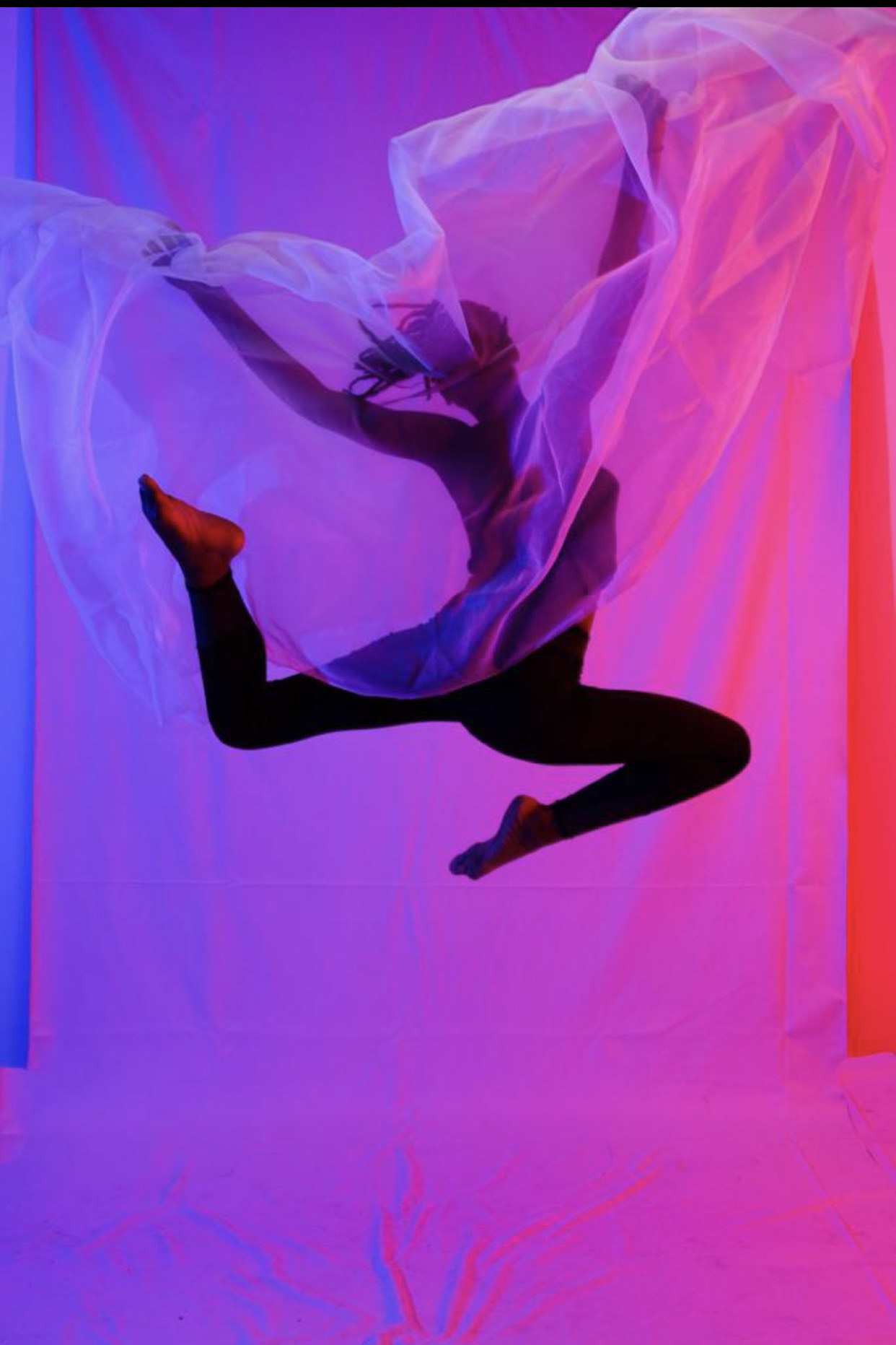 Gisele performing