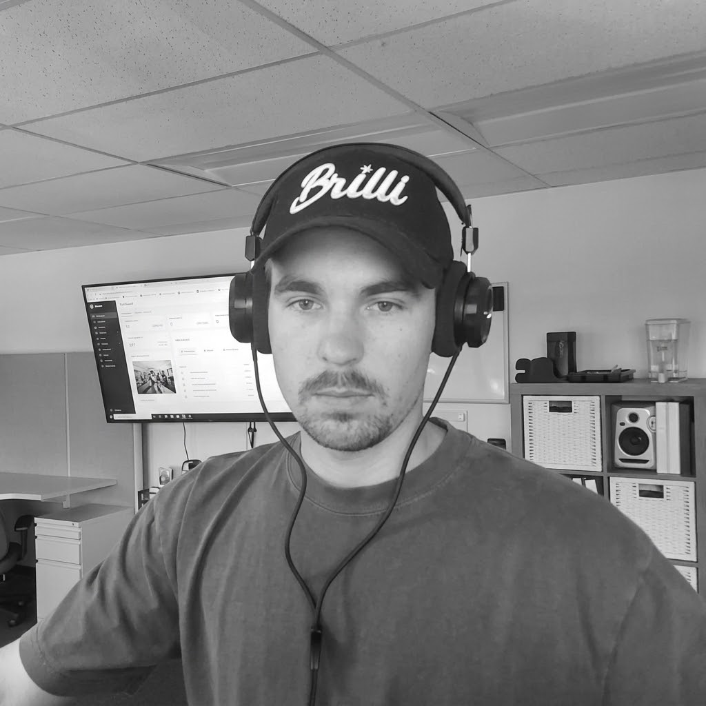 Alex, Life Insurance Agent
