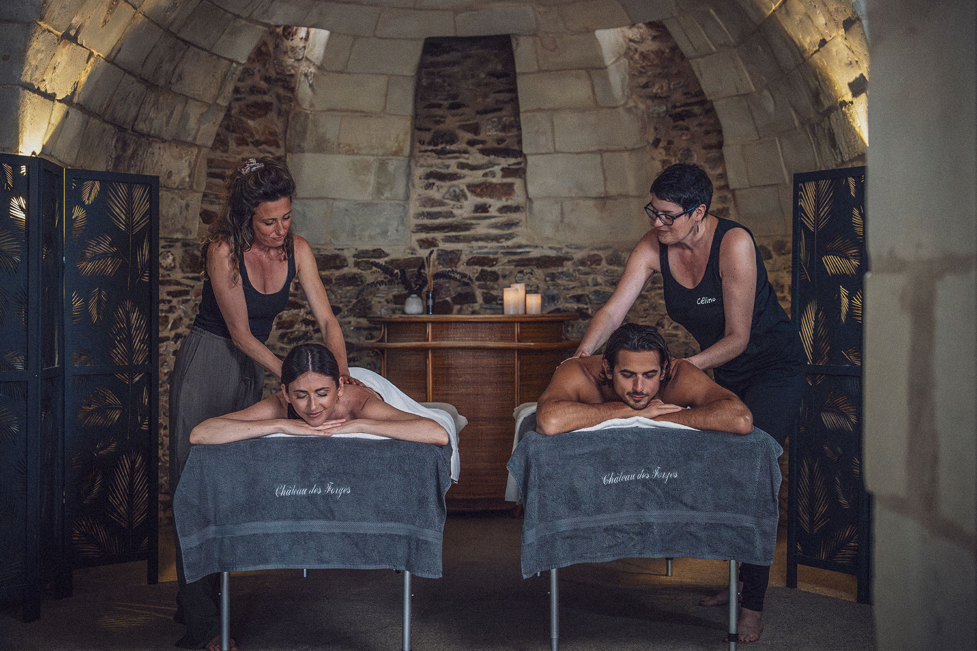 Massage en duo sous les voûtes du Château des Forges