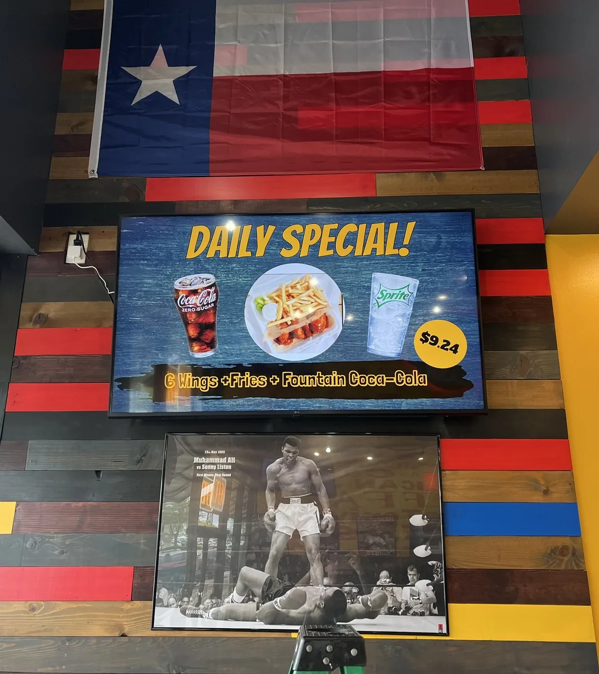 A Daily Special screen at Wing Dash in Dallas: 6 wings, fries and a fountain Coca-Cola