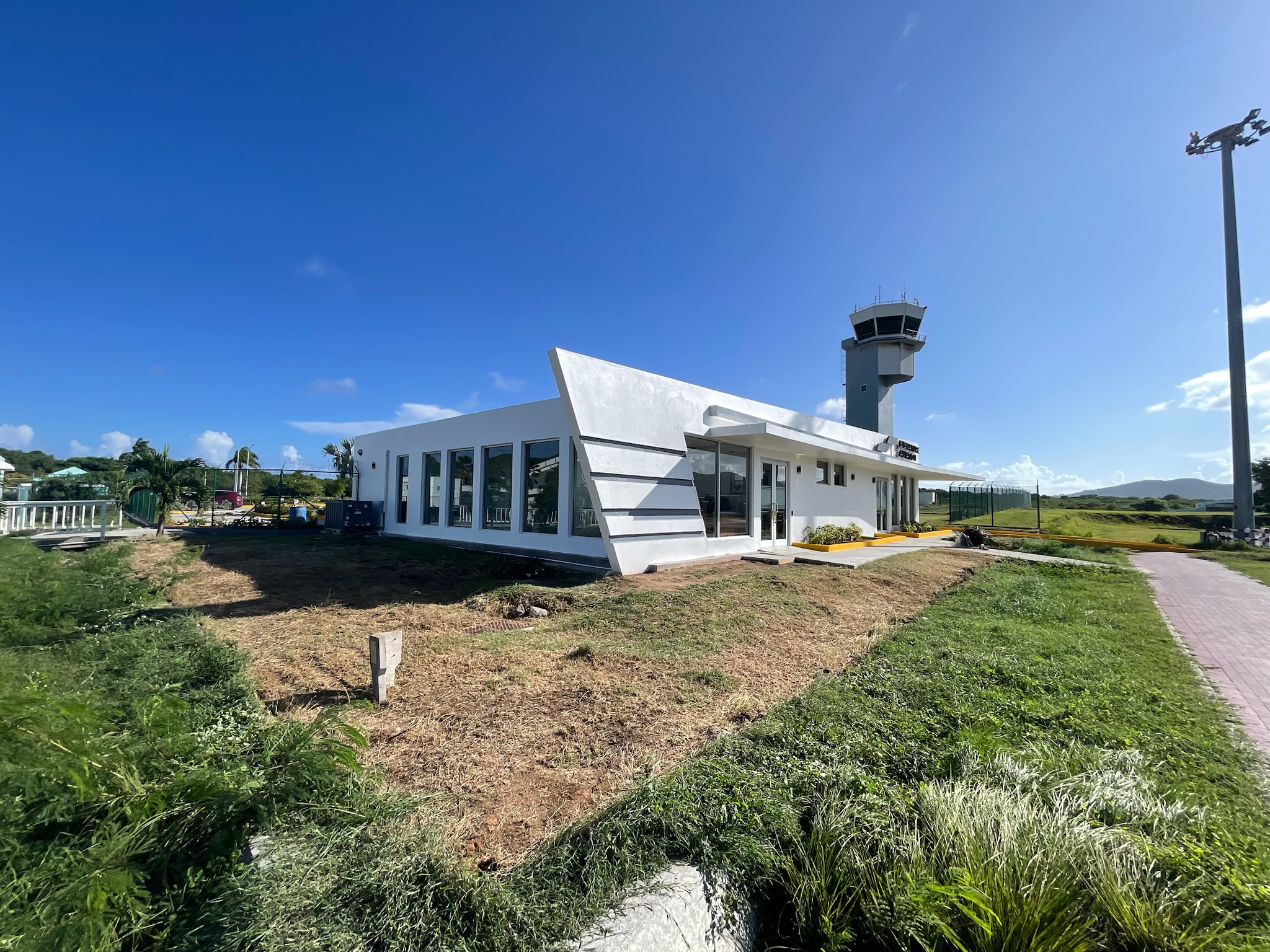 Jet Centre by Signature