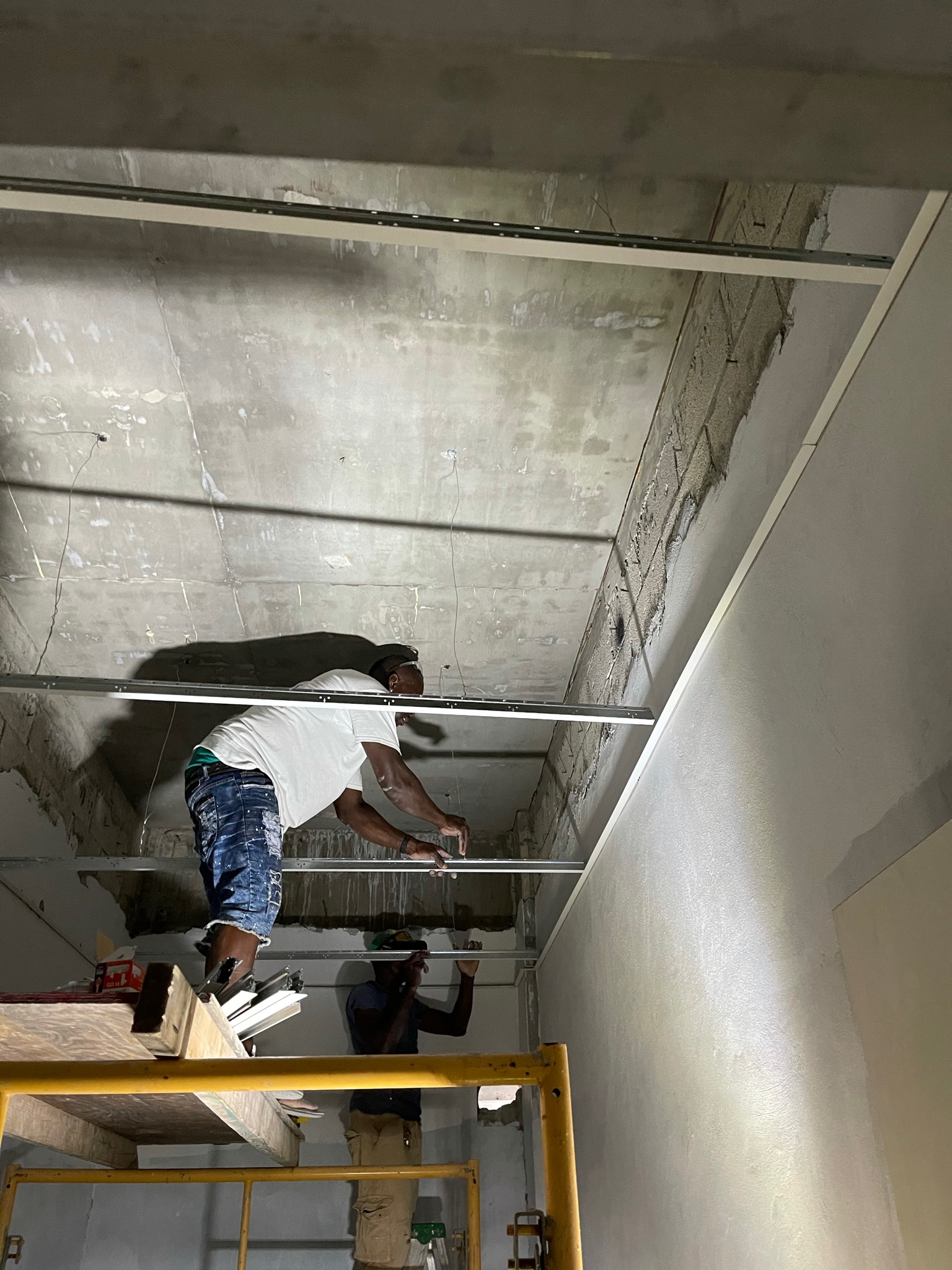 BVIAA Admin Building: Electrical Works