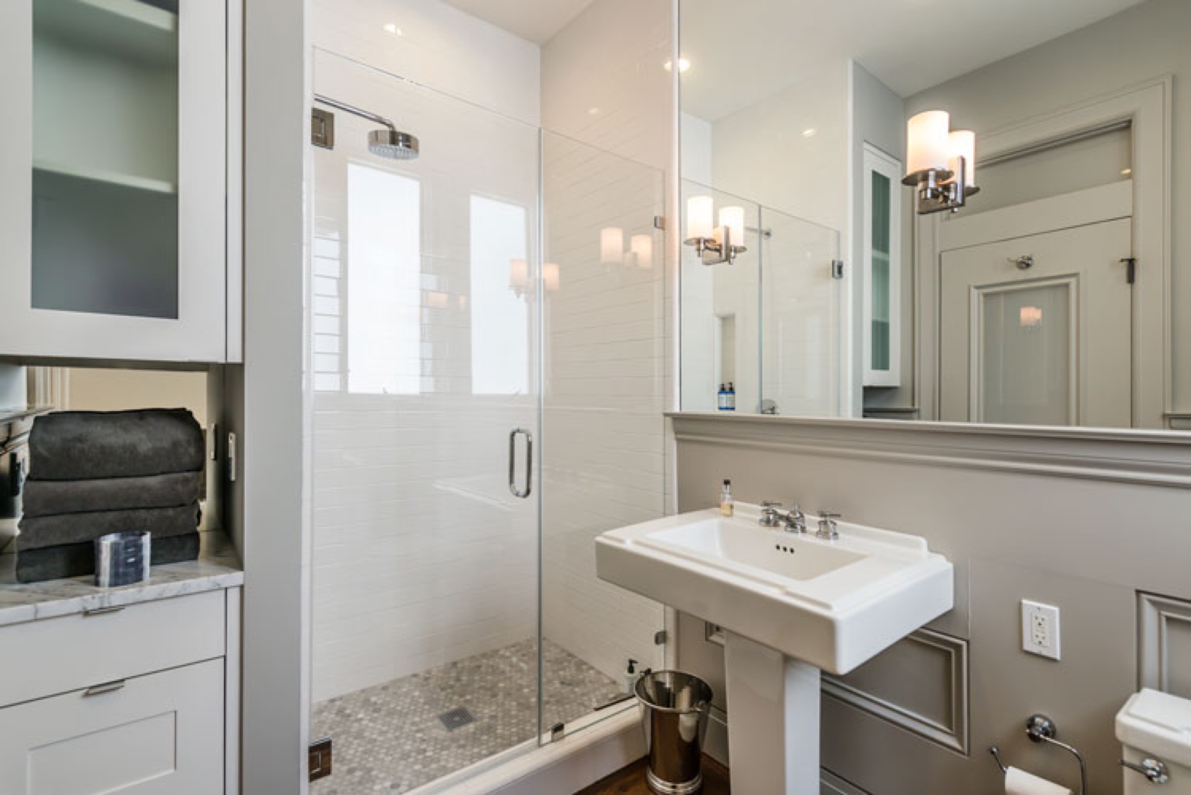 Buena Vista Avenue East — Bath