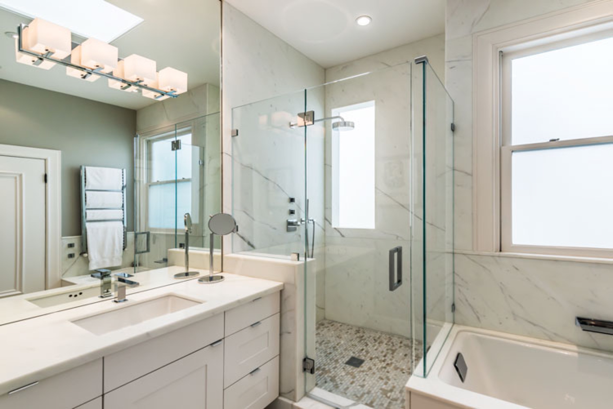Buena Vista Avenue East — Master Bath Detail