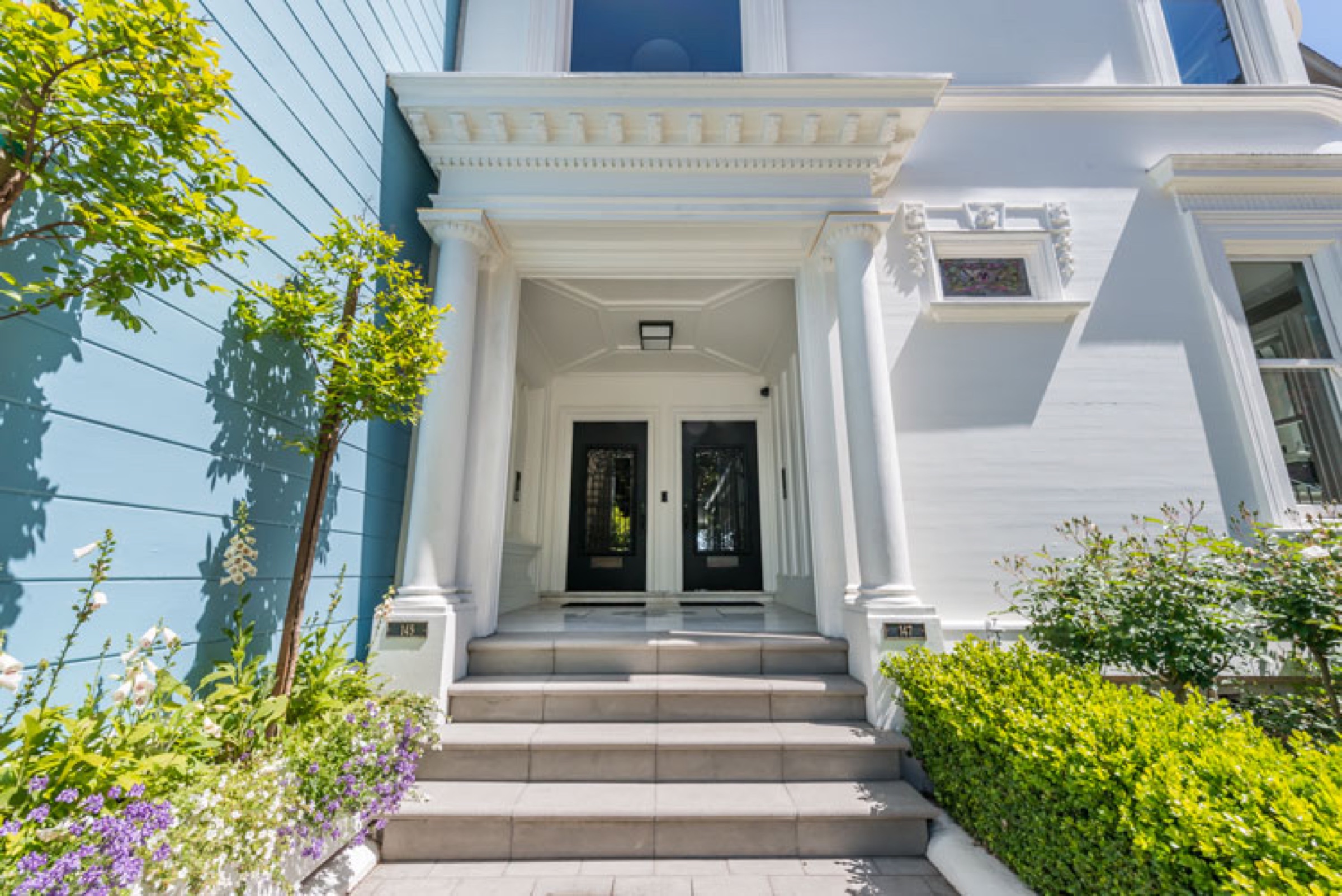 Buena Vista Avenue East — Entry