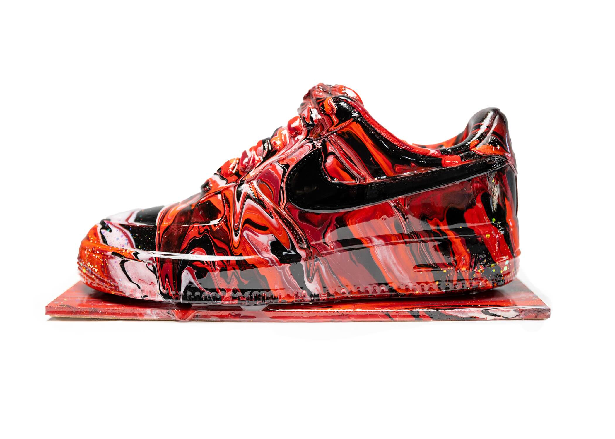 Sneaker-inspired sculpture made for sneaker lovers and collectors alike. A bold, realistic statement piece that looks incredible on shelves, desks, console tables, or display spaces. Includes the full experience, all materials, and your finished sculpture professionally coated with a high-gloss resin finish.