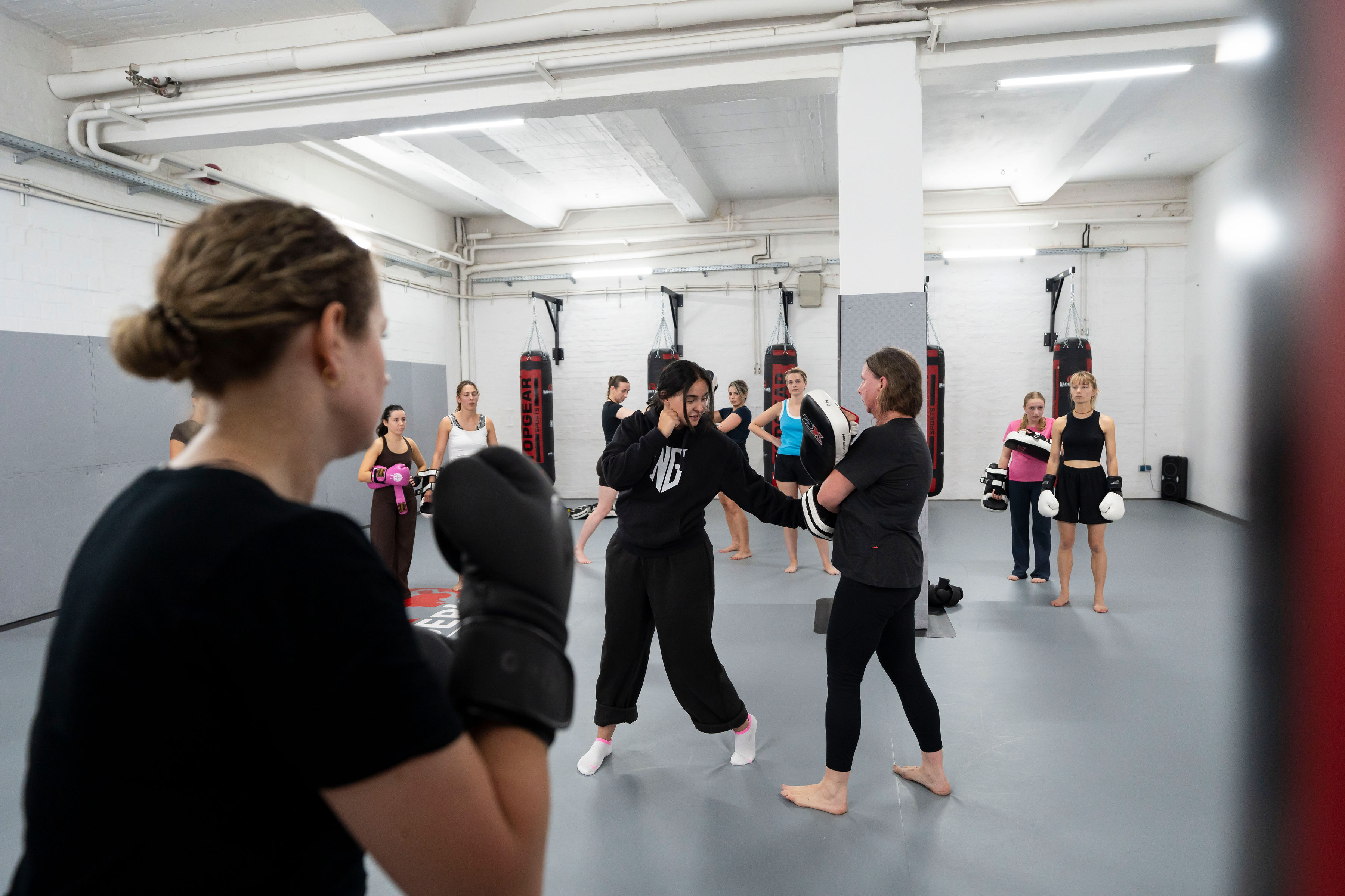 Frauen Thaiboxen Training bei Nader's Gym Hamburg