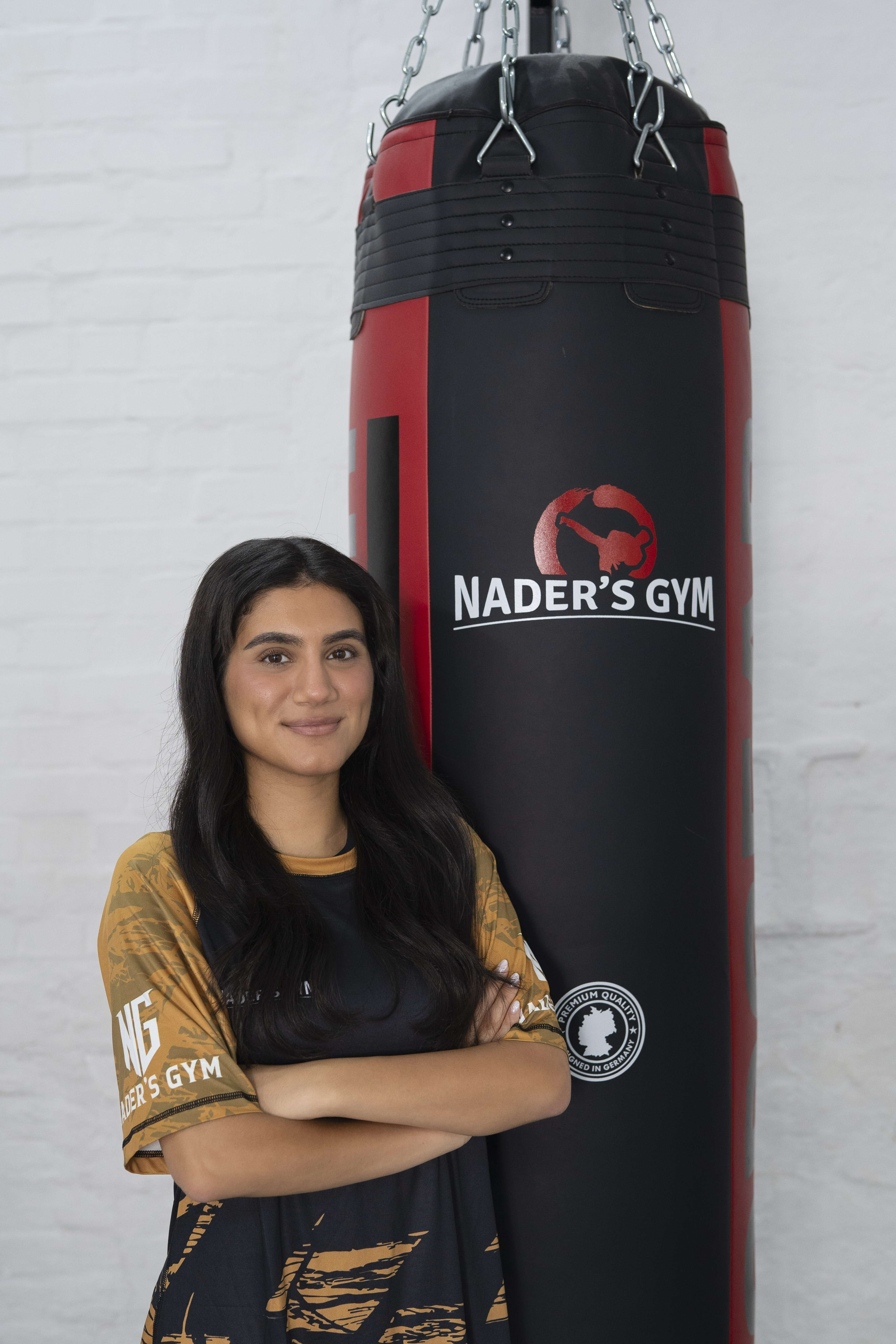 Armita Dehghan, Kinder-Thaiboxtrainerin bei Nader's Gym Hamburg