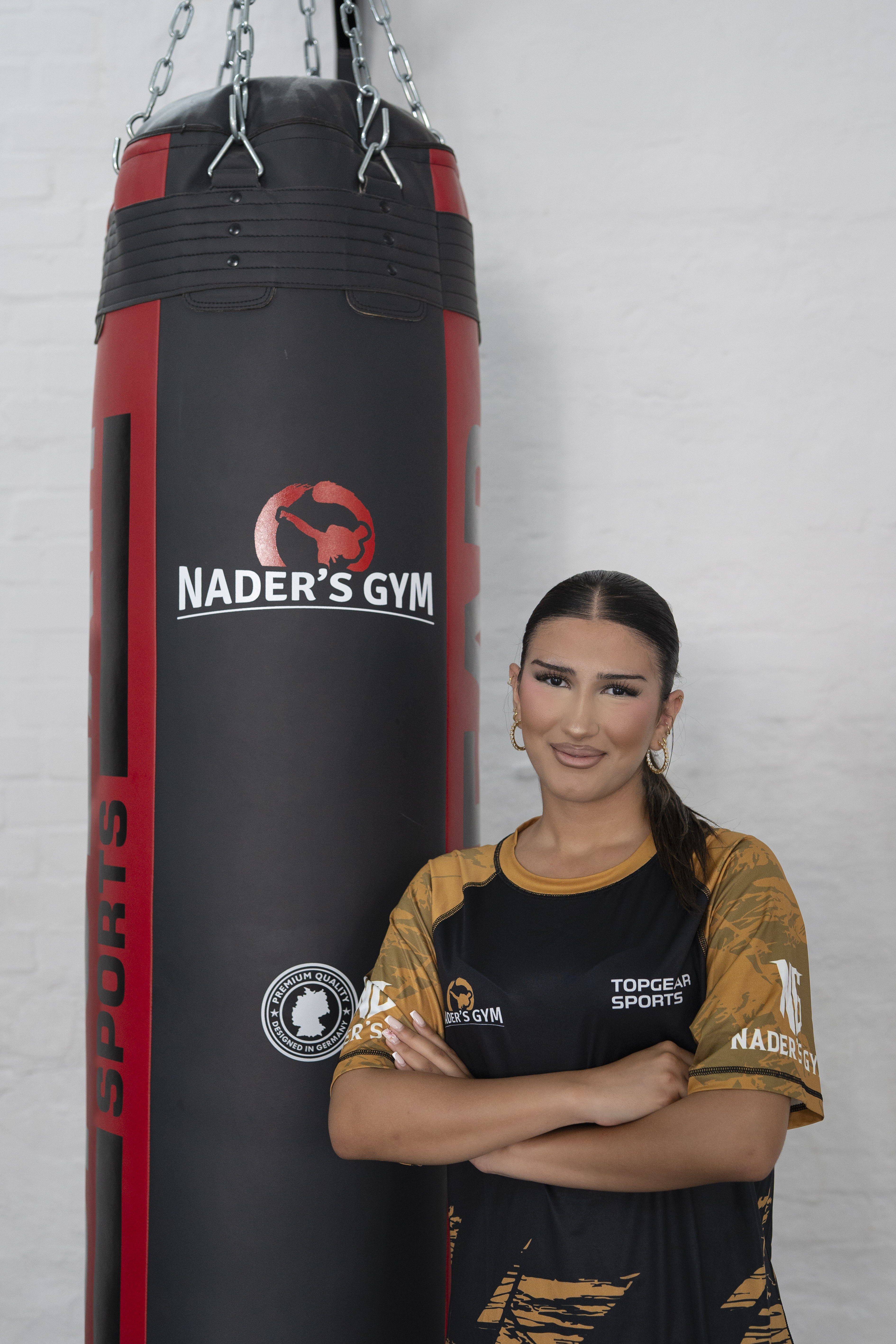 Armita Dehghan, Kinder-Thaiboxtrainerin bei Nader's Gym Hamburg