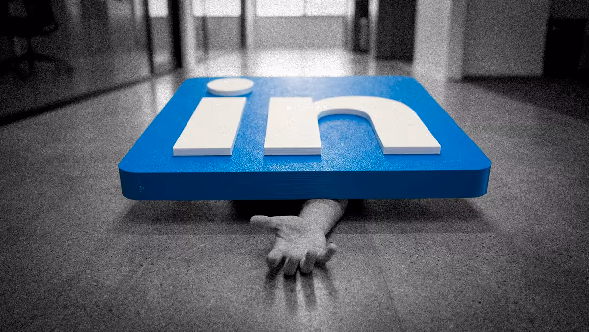 TEST LinkedIn's Algorithm Killed Company Pages. Employees Are The Distribution Now.
