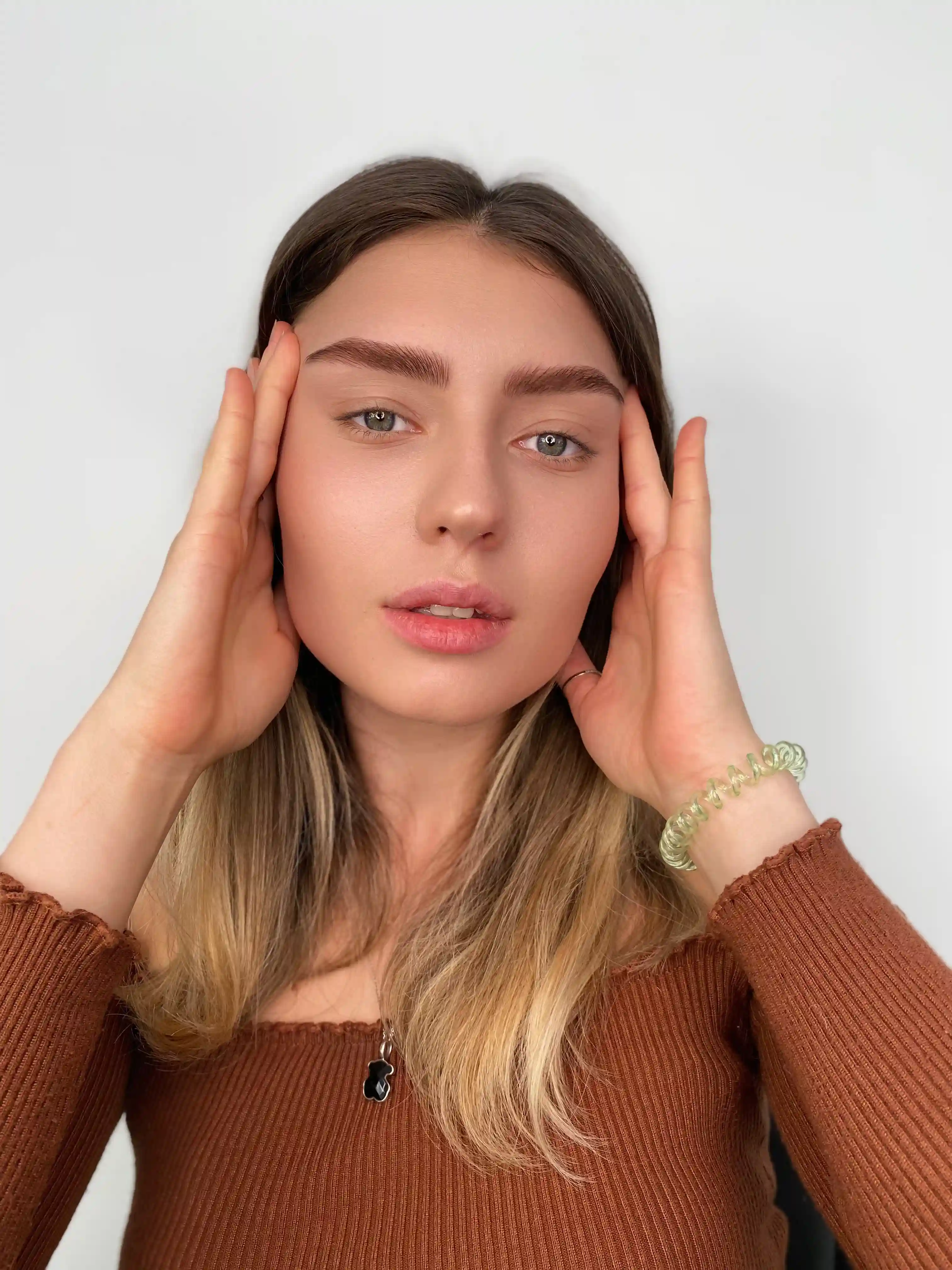 Professional eyebrow shaping result