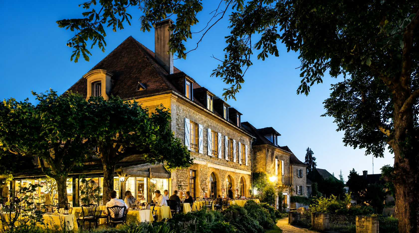 Refined dinner experience near Bonté Maison